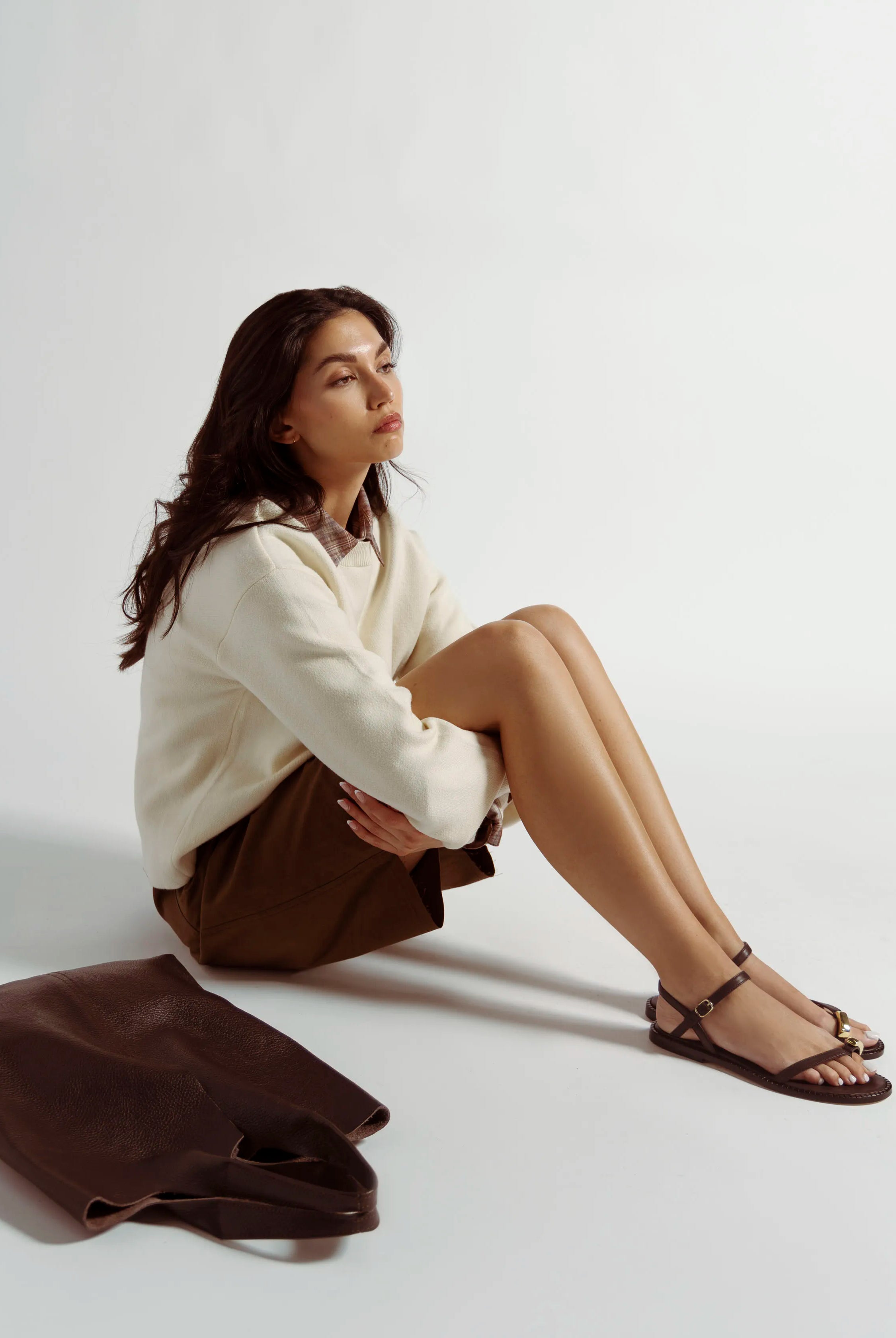 swatch_dark brown leather leather toe ring sandal flat sandals