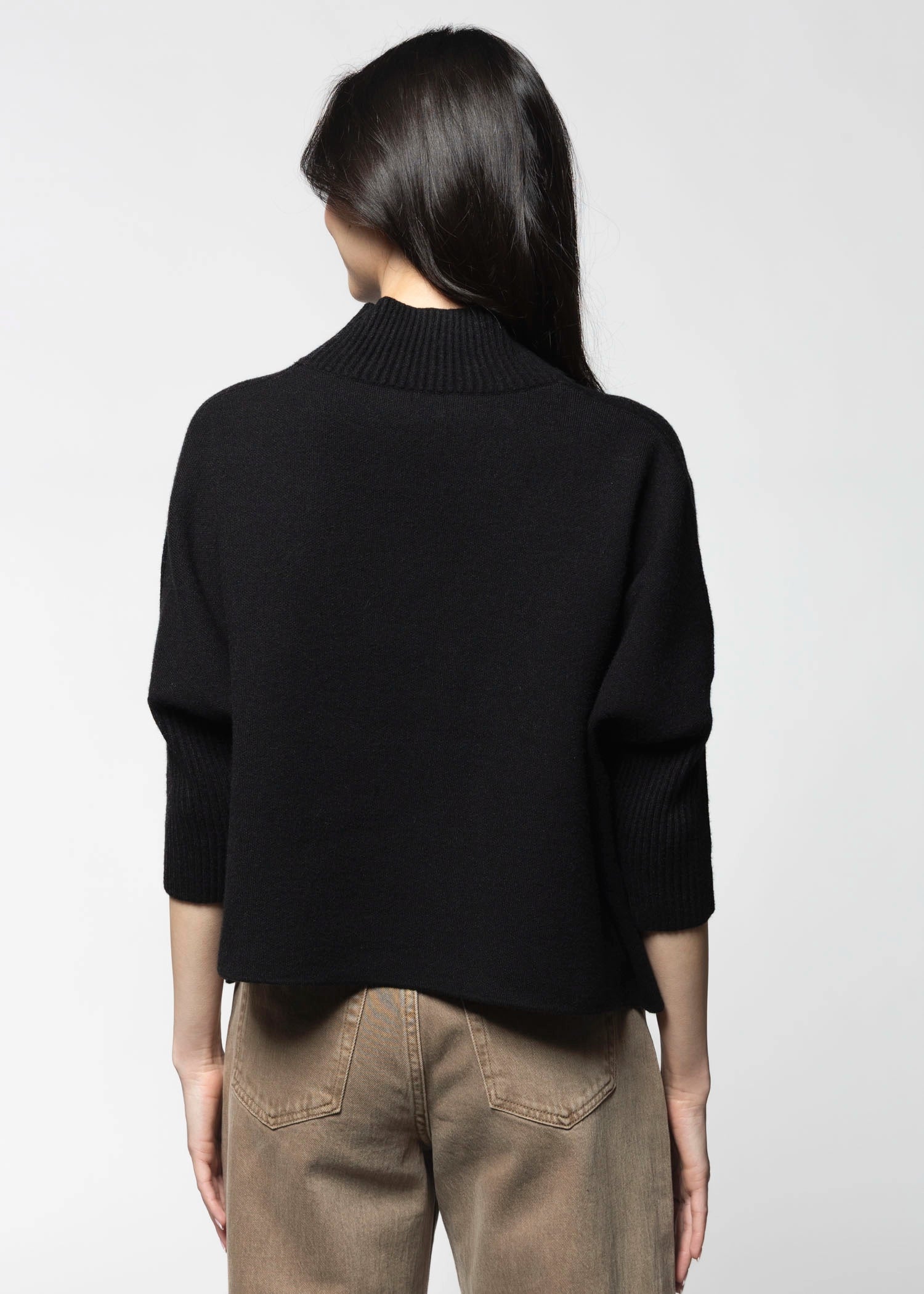 swatch_Black aja sweater