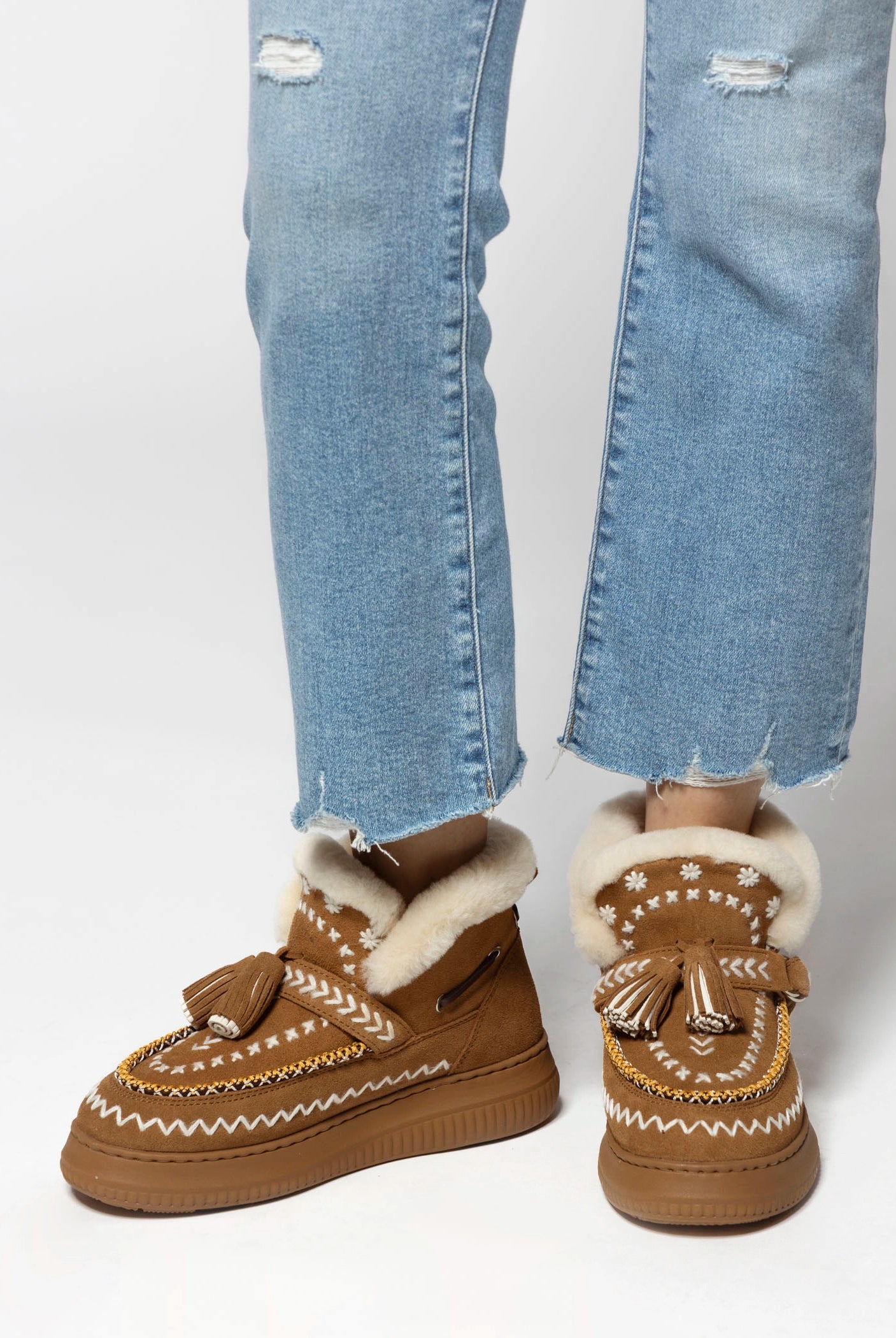 swatch_Camel Suede shearling lined bootie