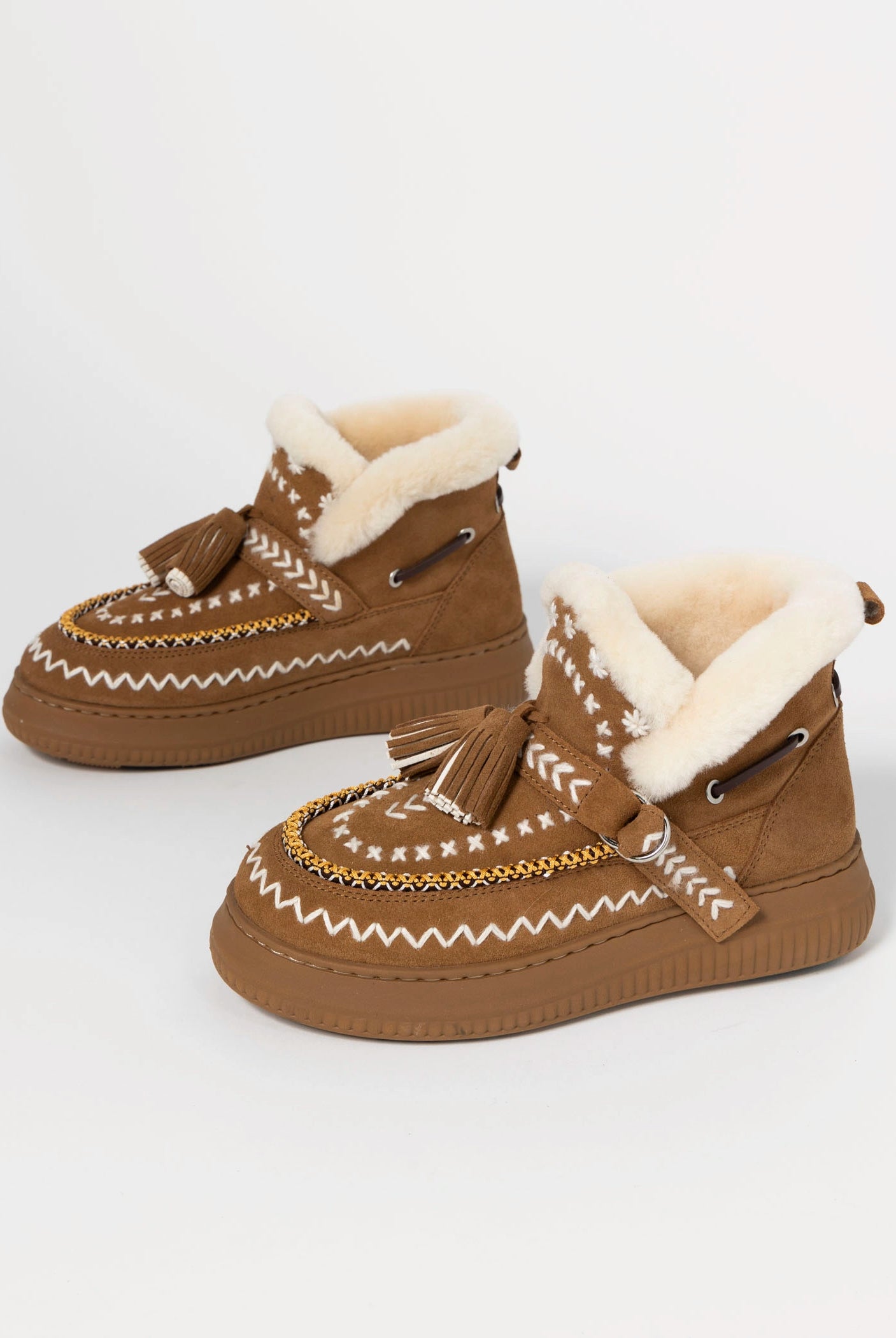 swatch_Camel Suede shearling lined bootie