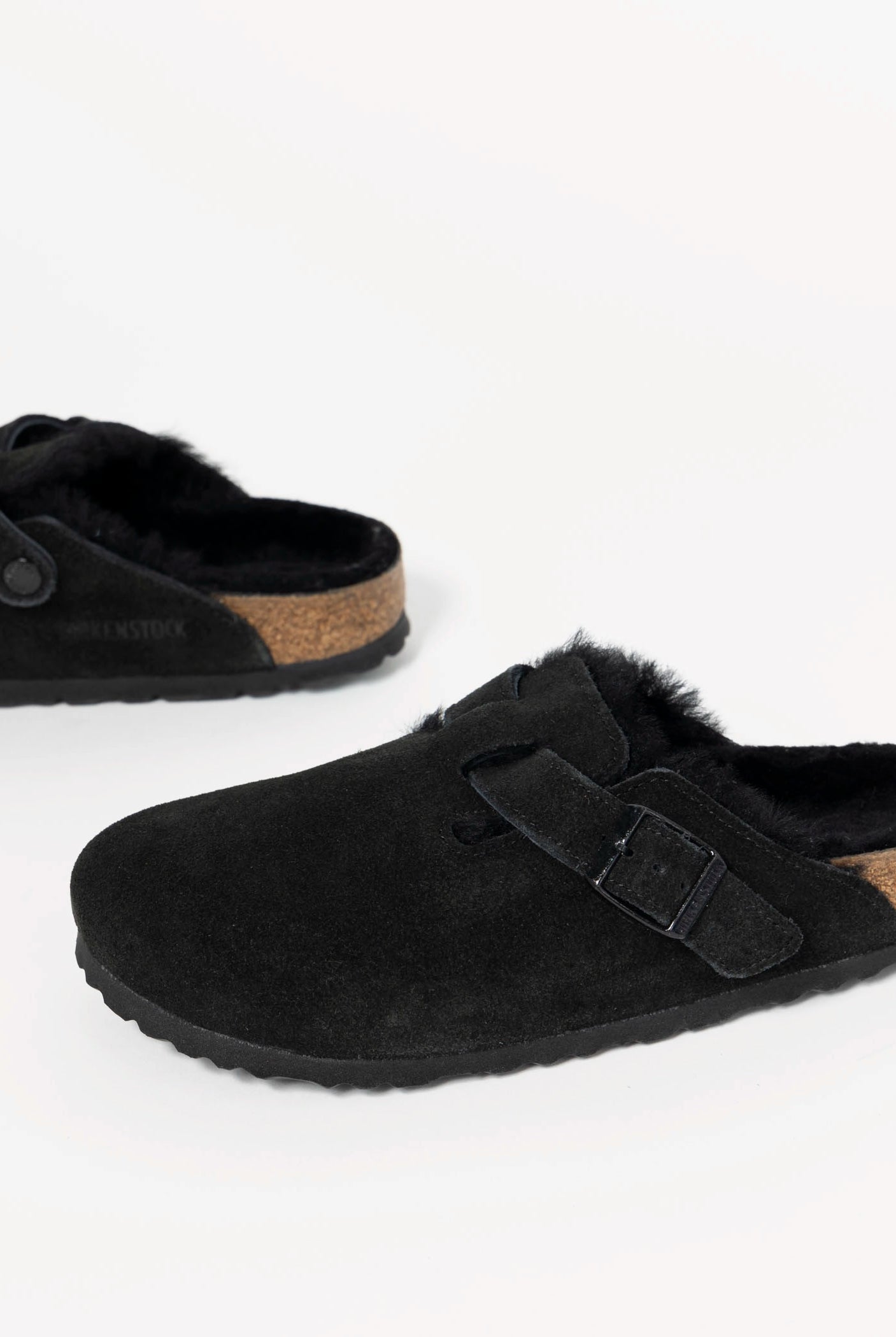swatch_Black suede boston shearling clog clogs