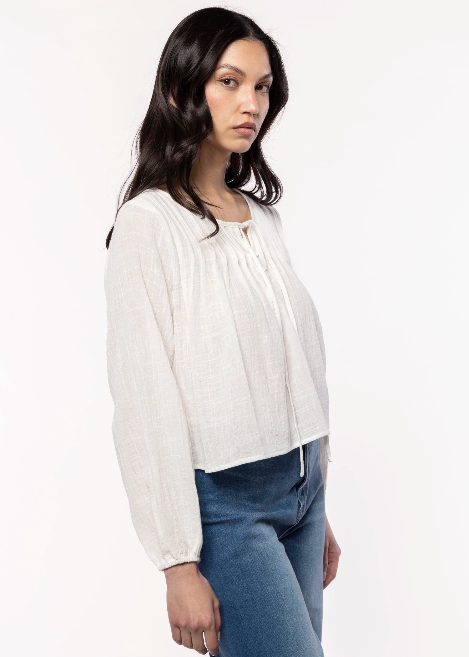 swatch_Cream sadie and sage socal pintuck top