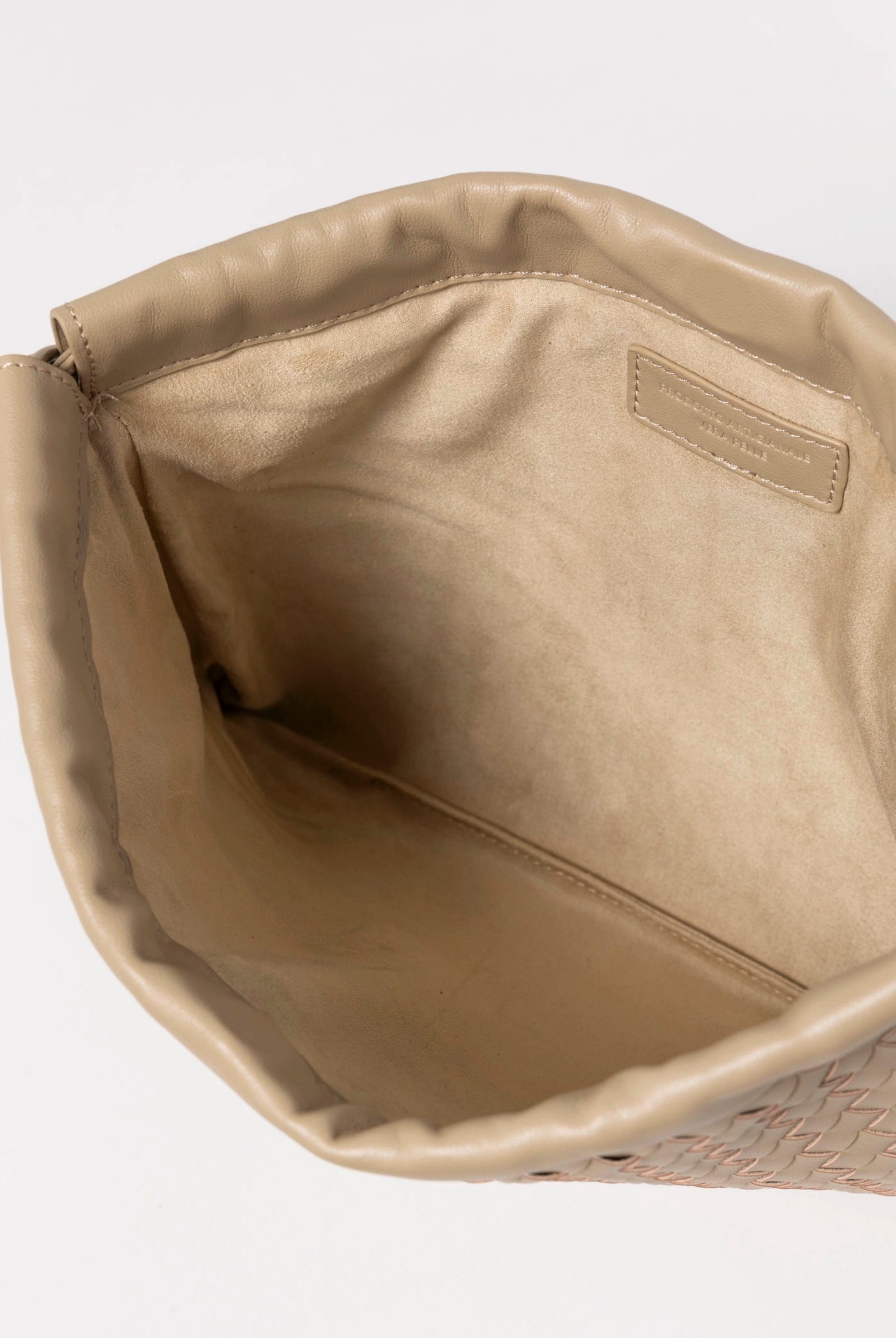 swatch_Taupe woven leather crossbody