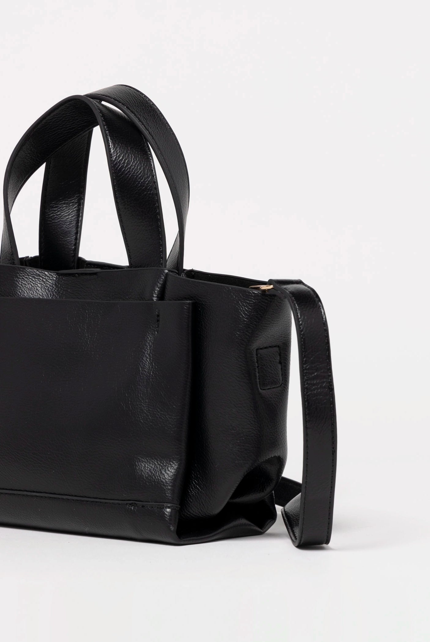 swatch_Black remi/reid ella mini tote