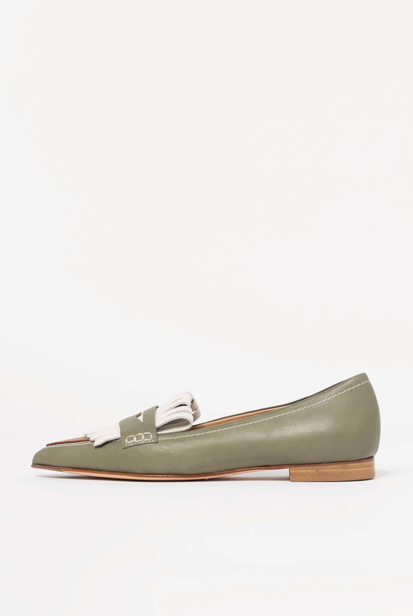 swatch_Sage Multi Leather pointed toe flat