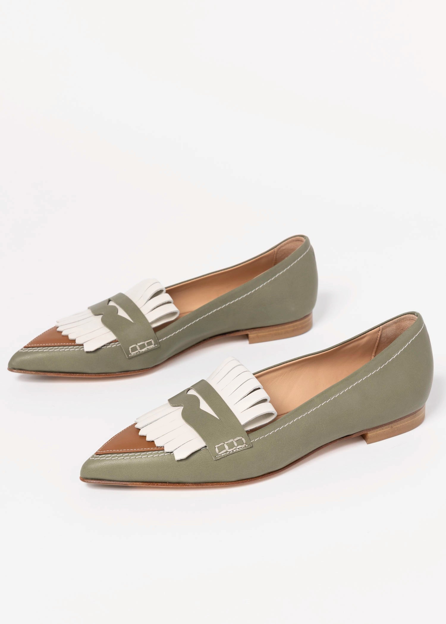 swatch_Sage Multi Leather pointed toe flat