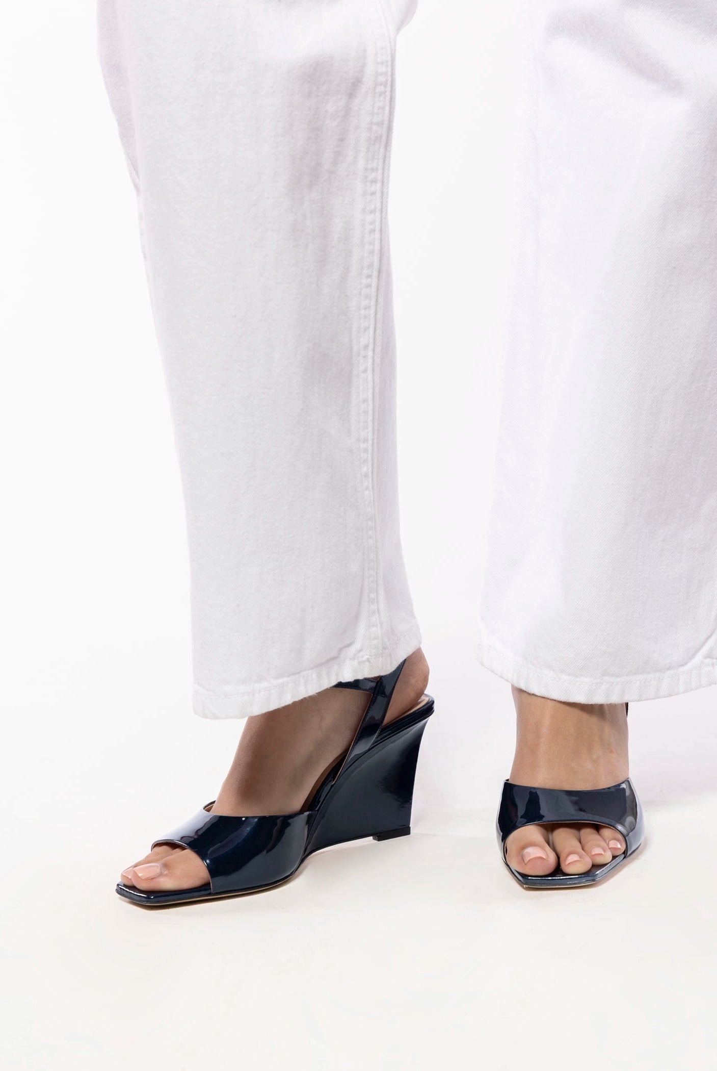 swatch_Navy Patent wedge sandal