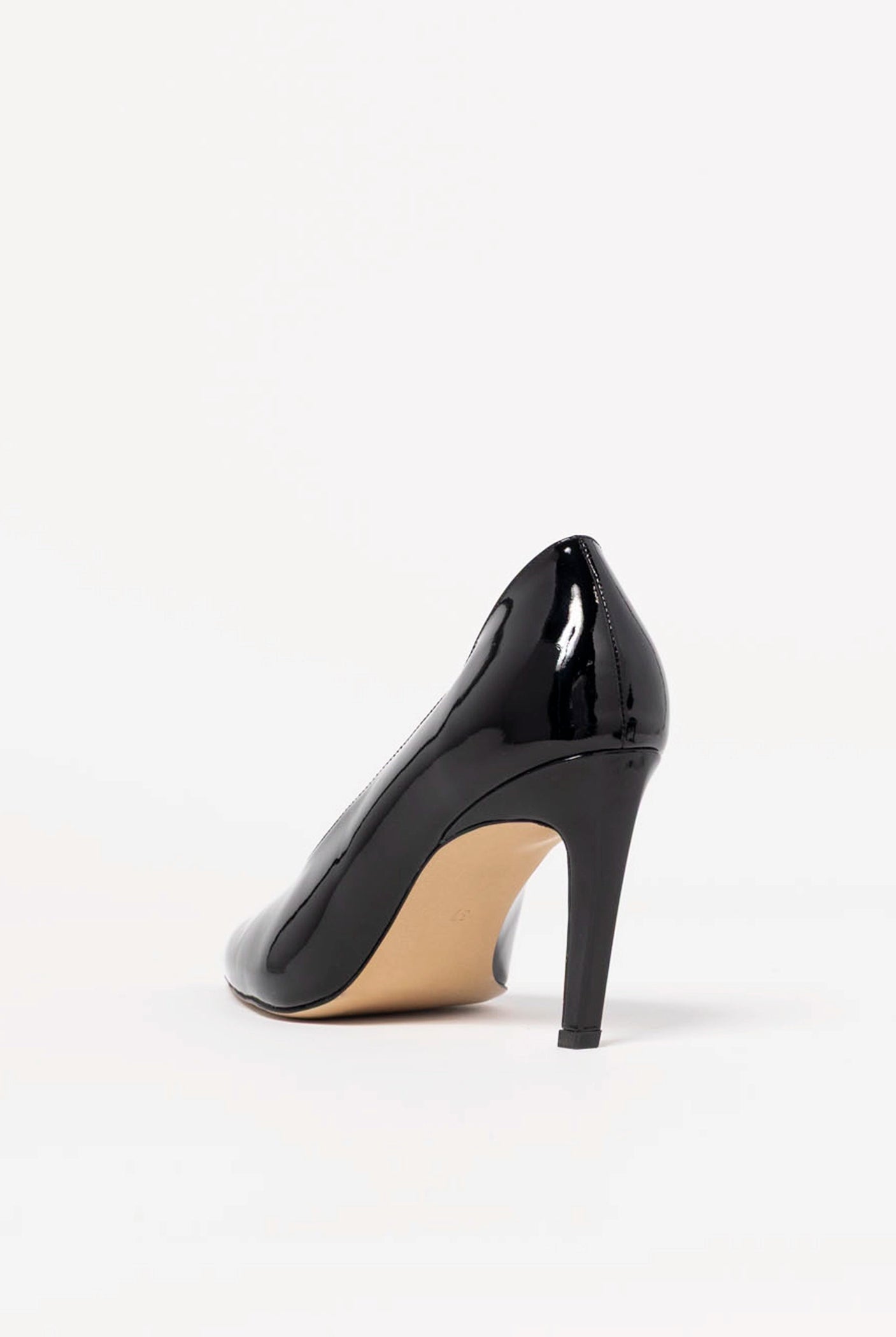 swatch_Black Patent classic pump