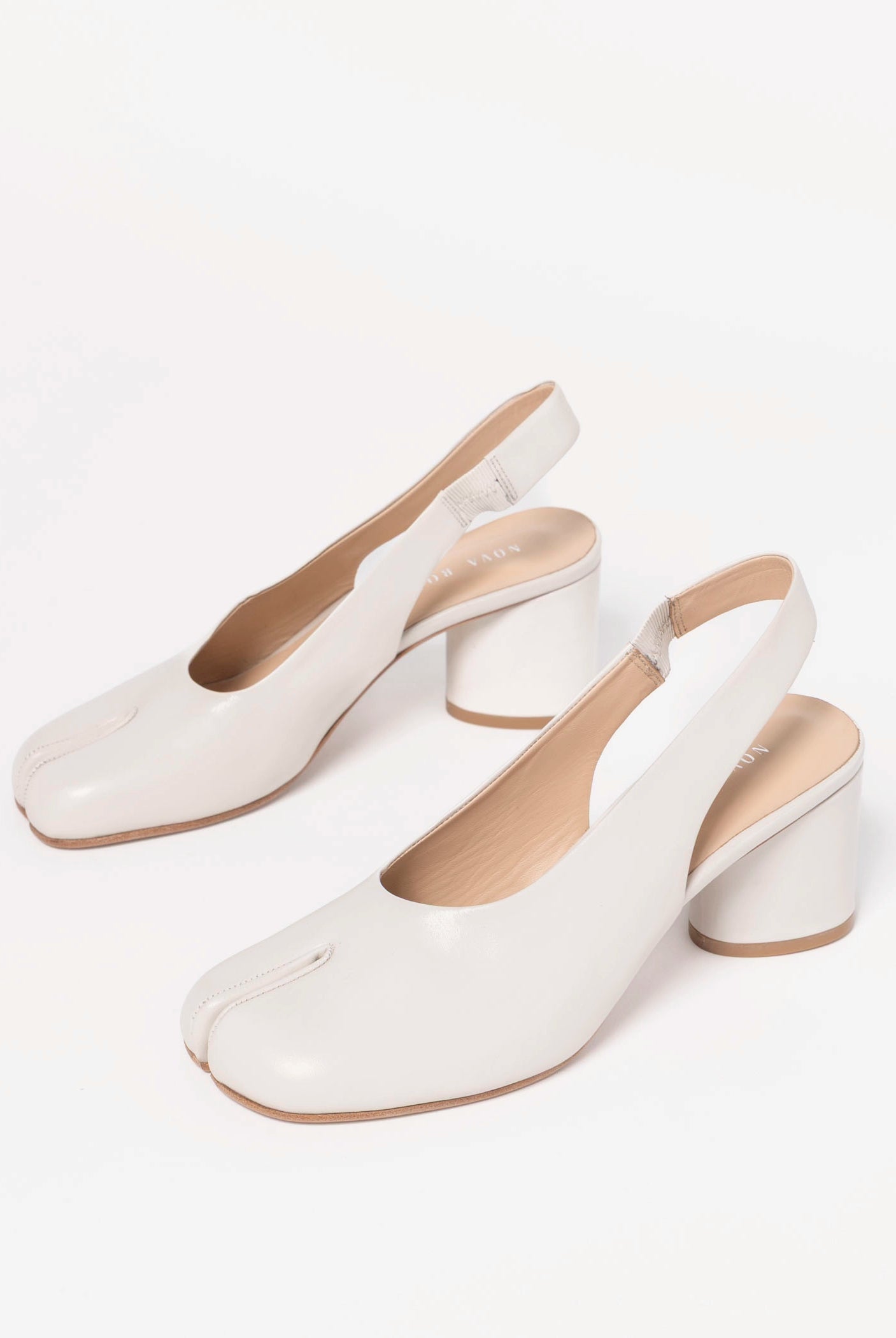 swatch_Bone Leather tabi slingback pump