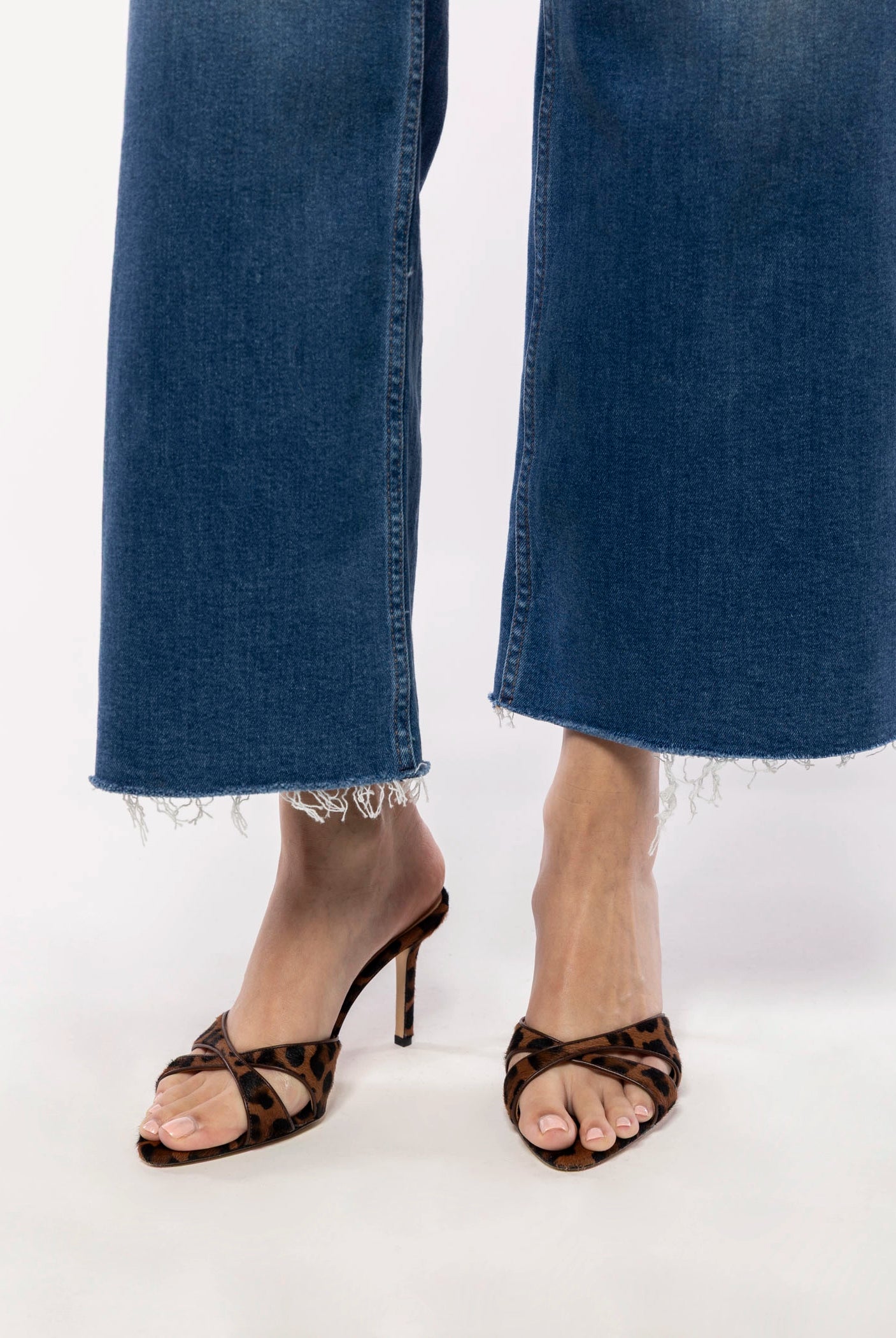 swatch_Leopard Haircalf heeled sandal