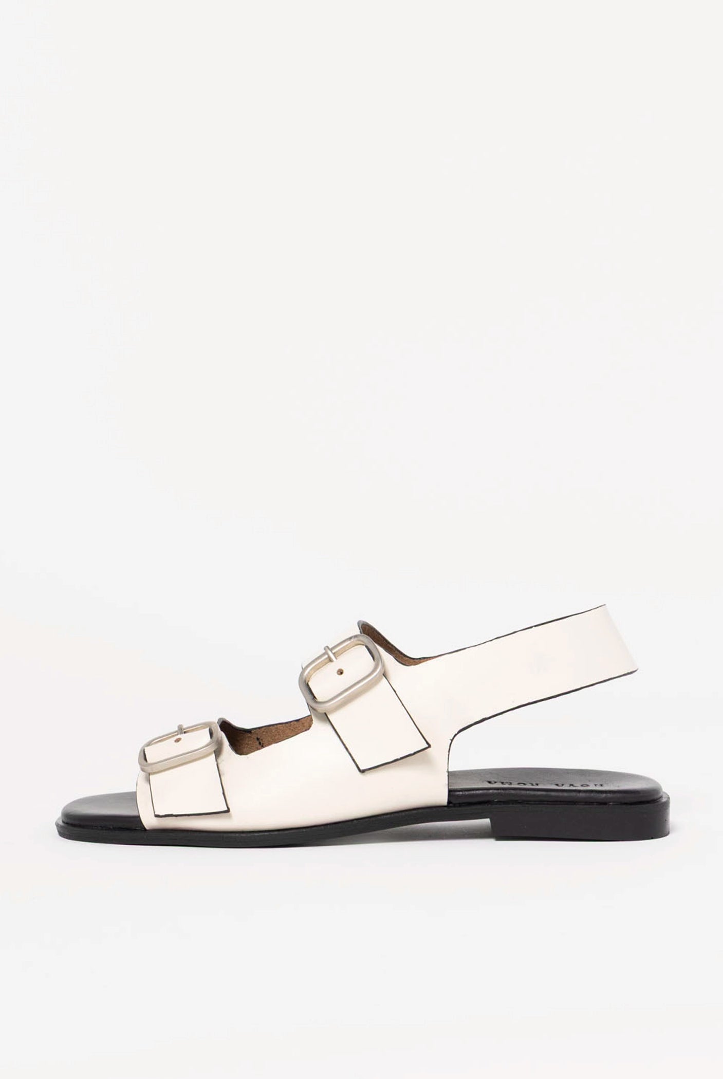 swatch_Off White Leather buckle flat sandal
