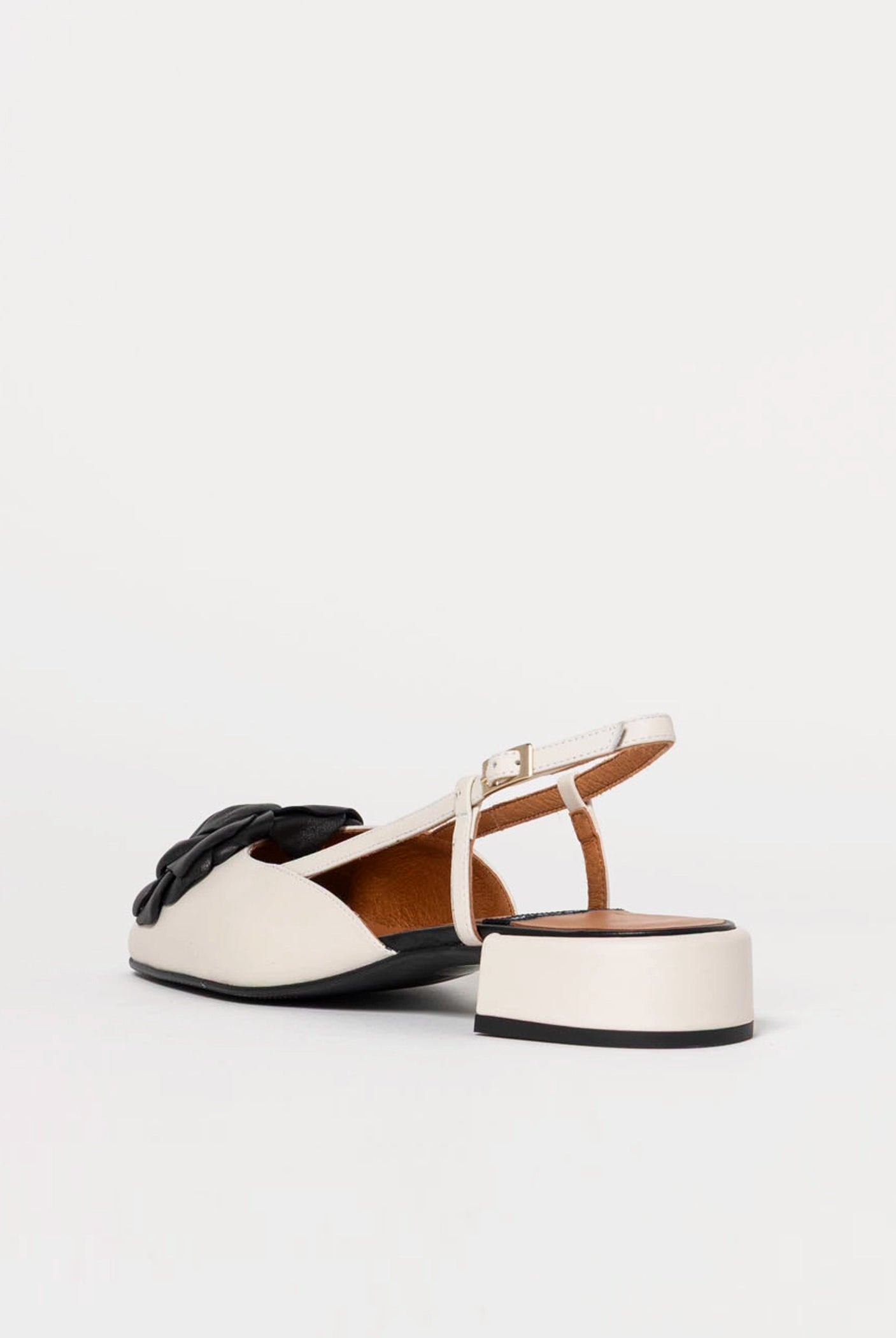 swatch_Ivory/Black florence leather slingback angel alarcon