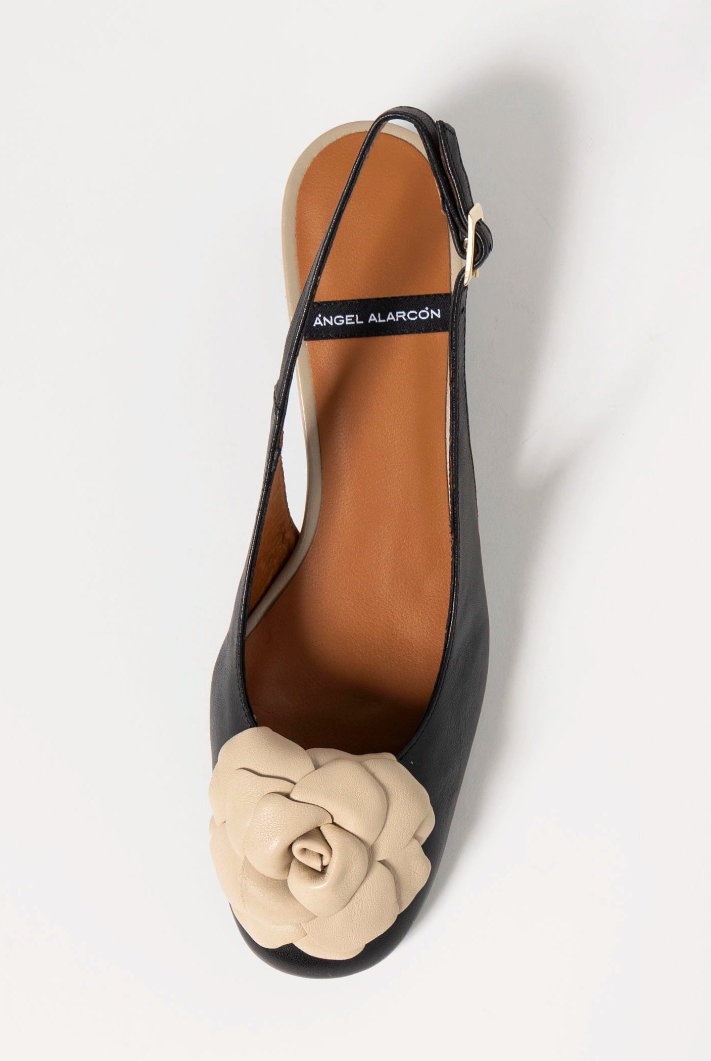 swatch_Black/Latte angel alarcon slingback pump
