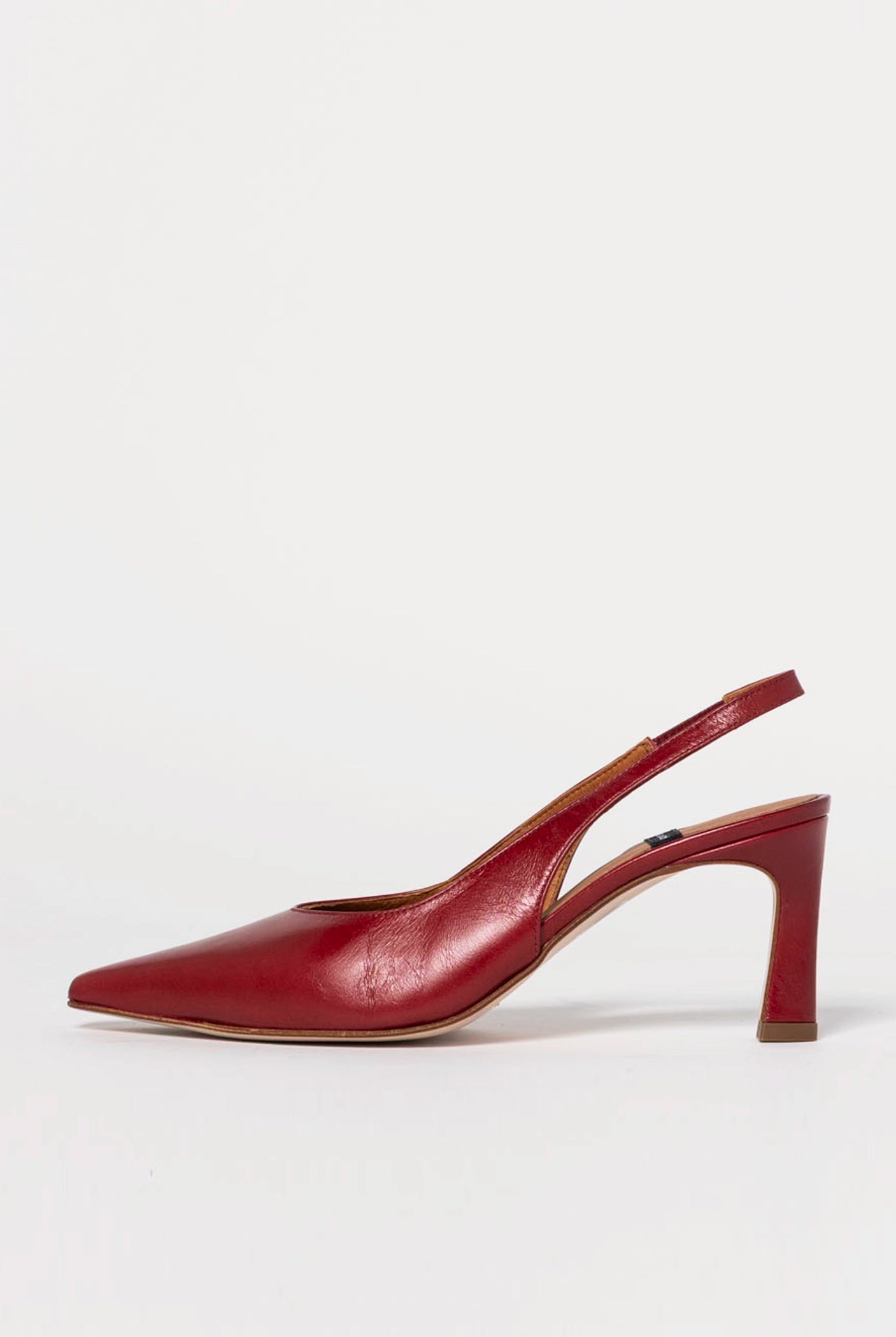 swatch_Ruby leather nara leather slingback angel alarcon