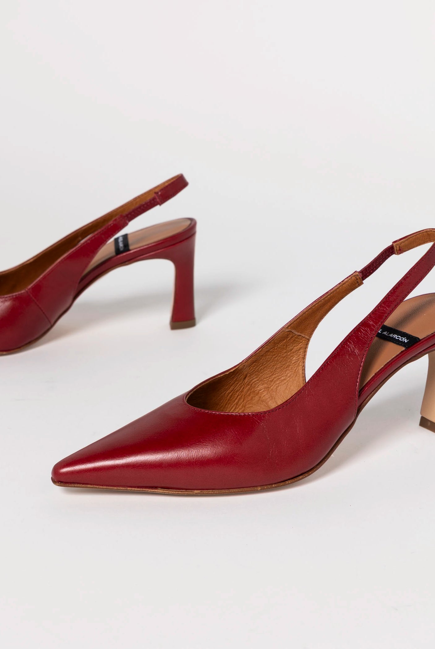 swatch_Ruby leather nara leather slingback angel alarcon