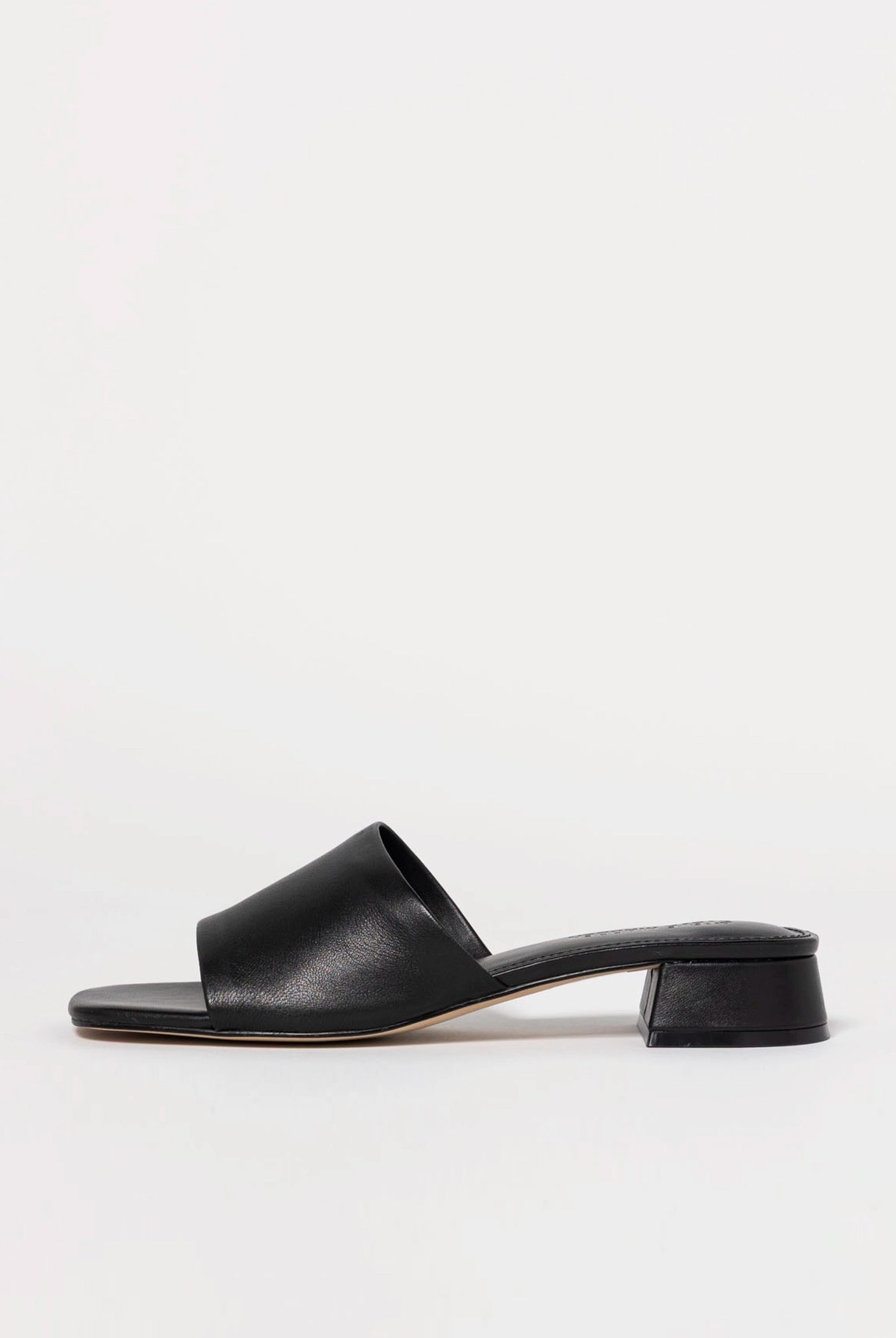 swatch_Black steve madden montgomery slide sandal