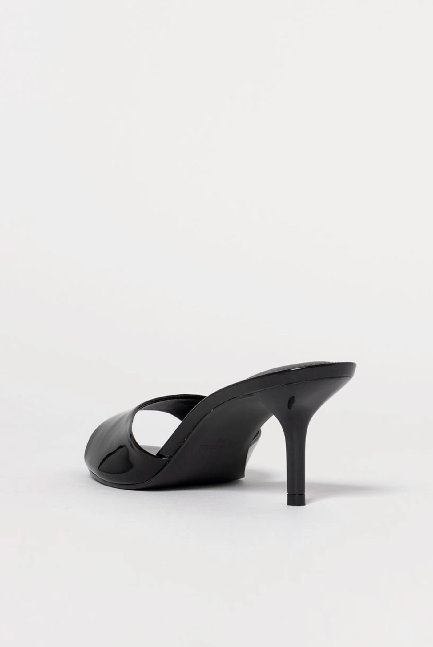 swatch_Black Patent steve madden kendrix heeled sandal