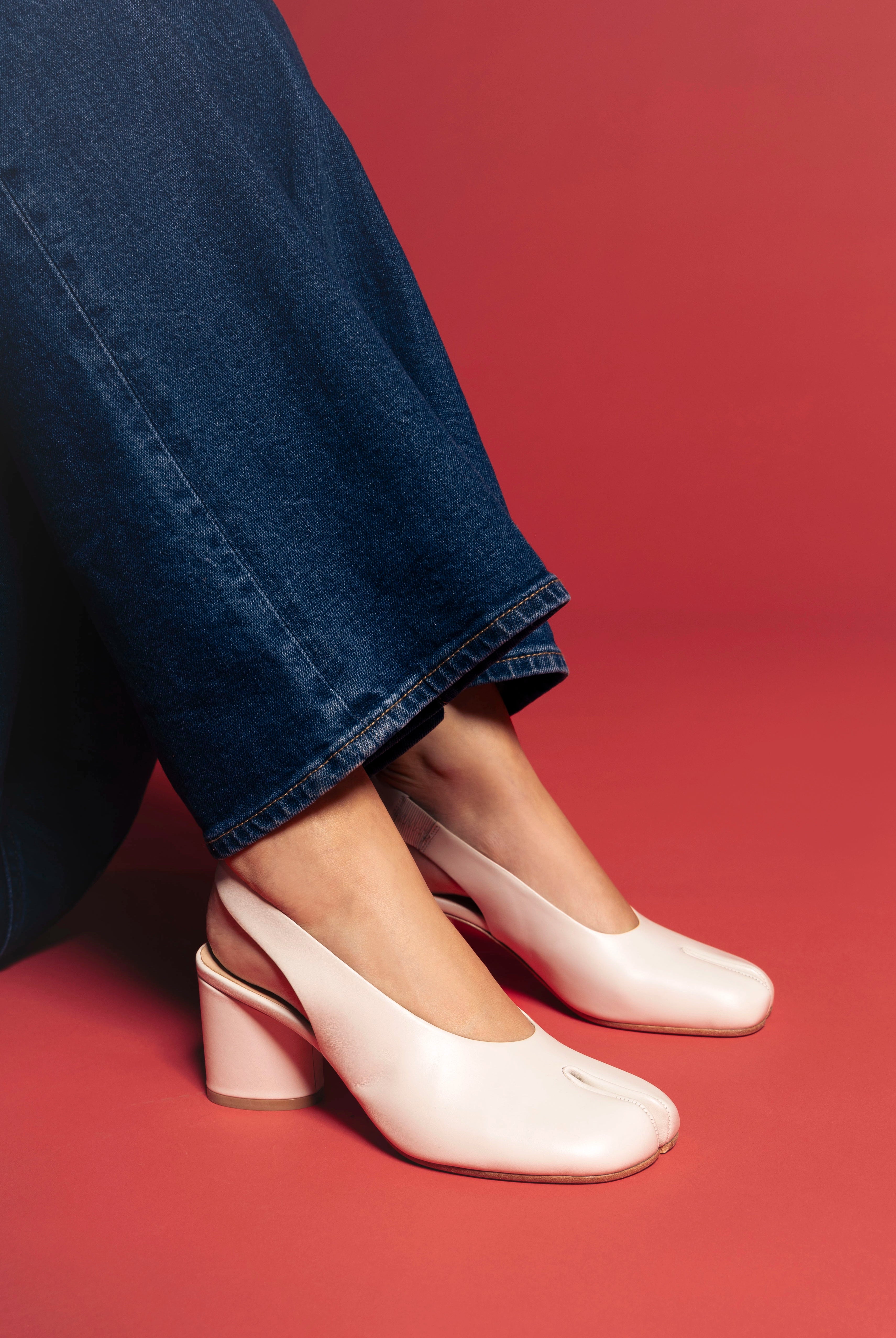 swatch_Bone Leather tabi slingback pump