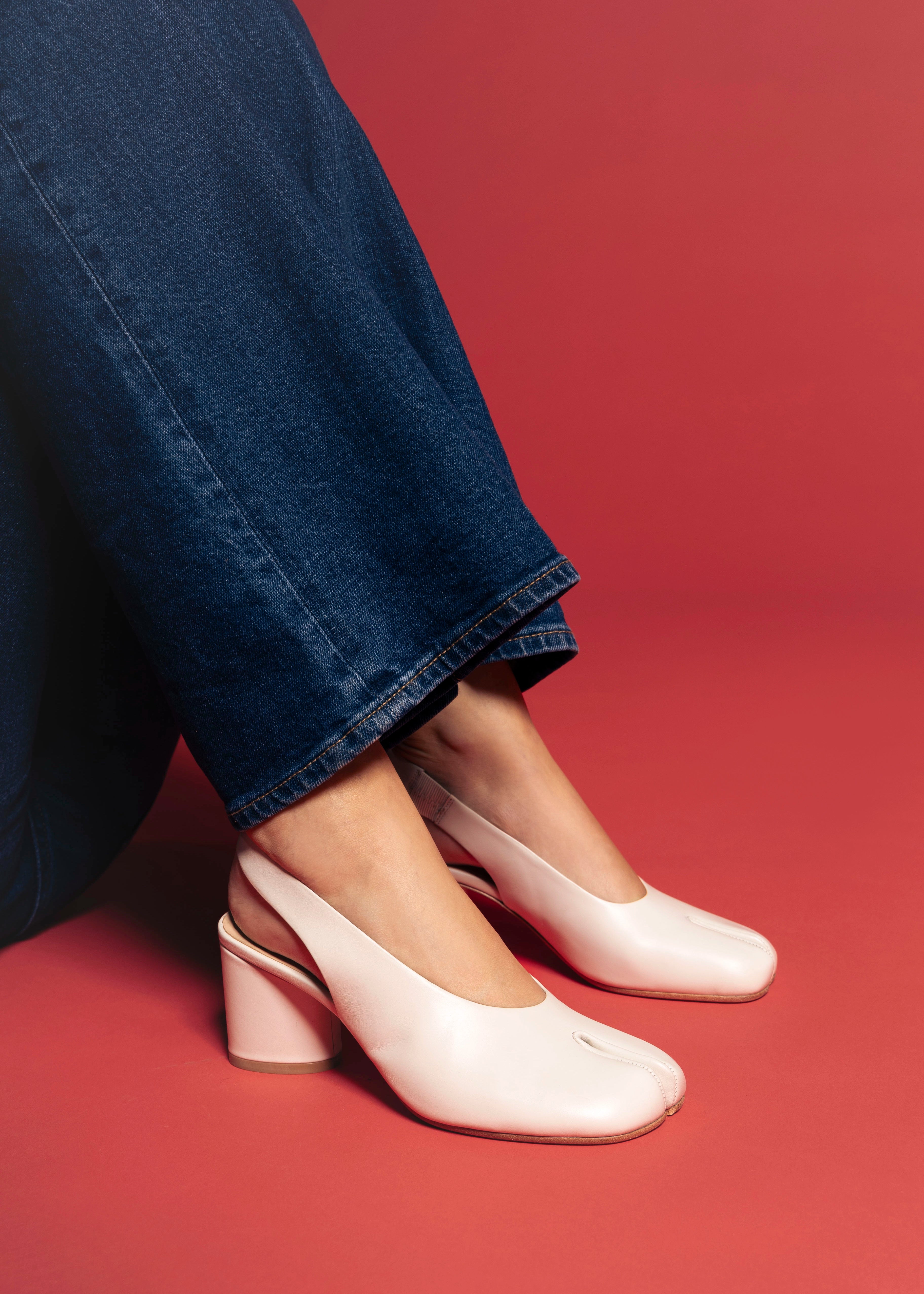 swatch_Bone Leather tabi slingback pump