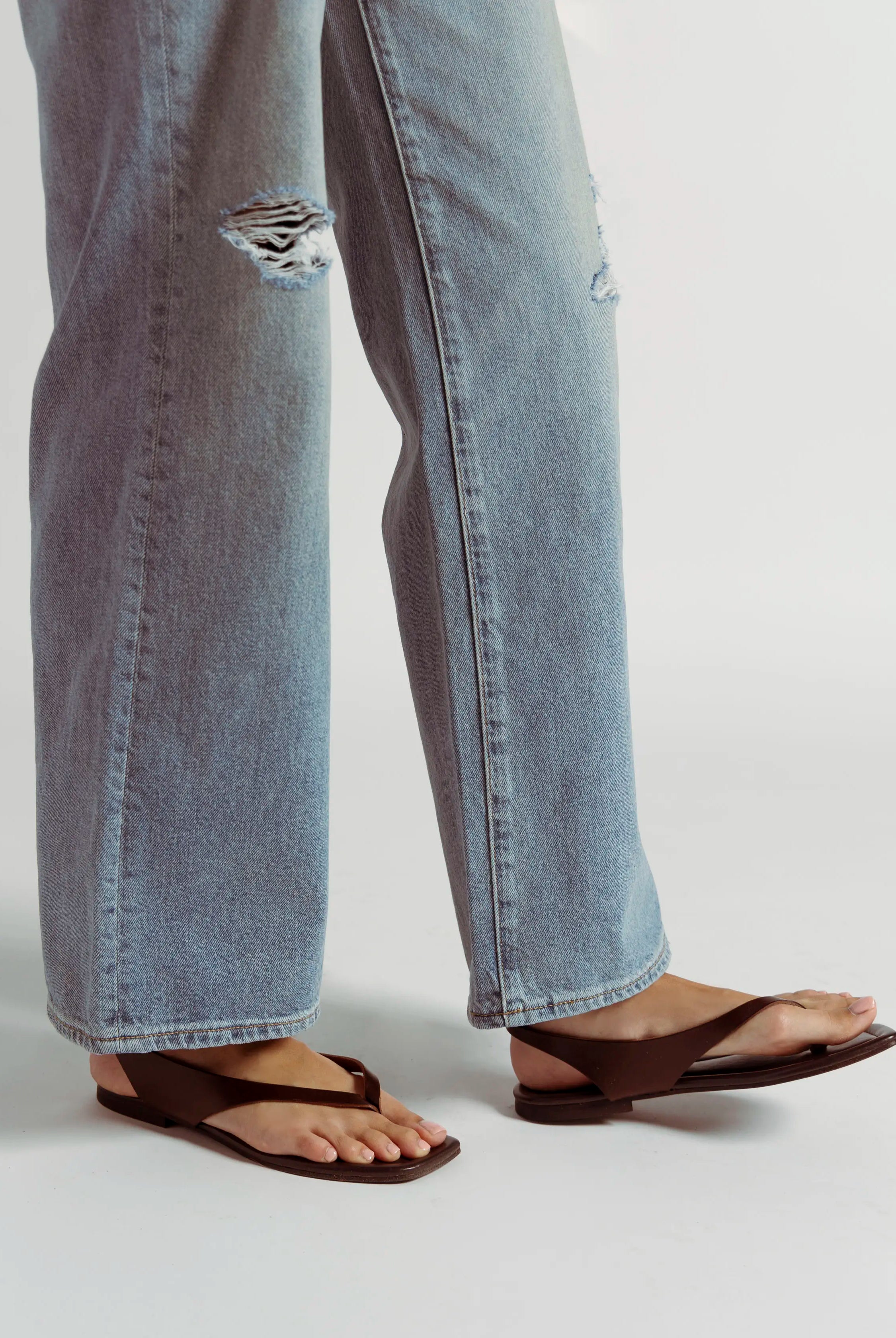 swatch_dark brown leather flat thong sandal flat sandals