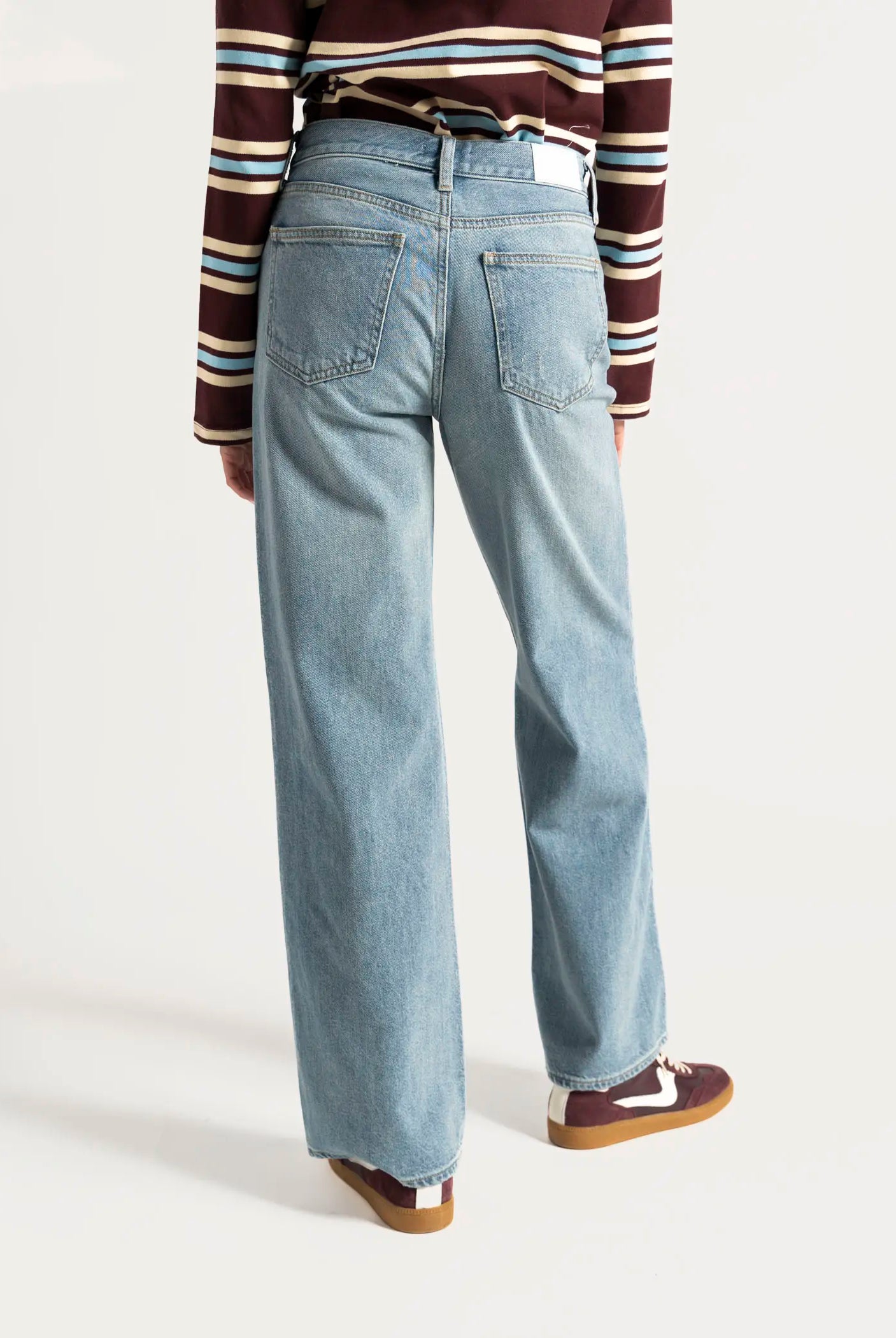 swatch_blue hendrix relaxed jean apparel