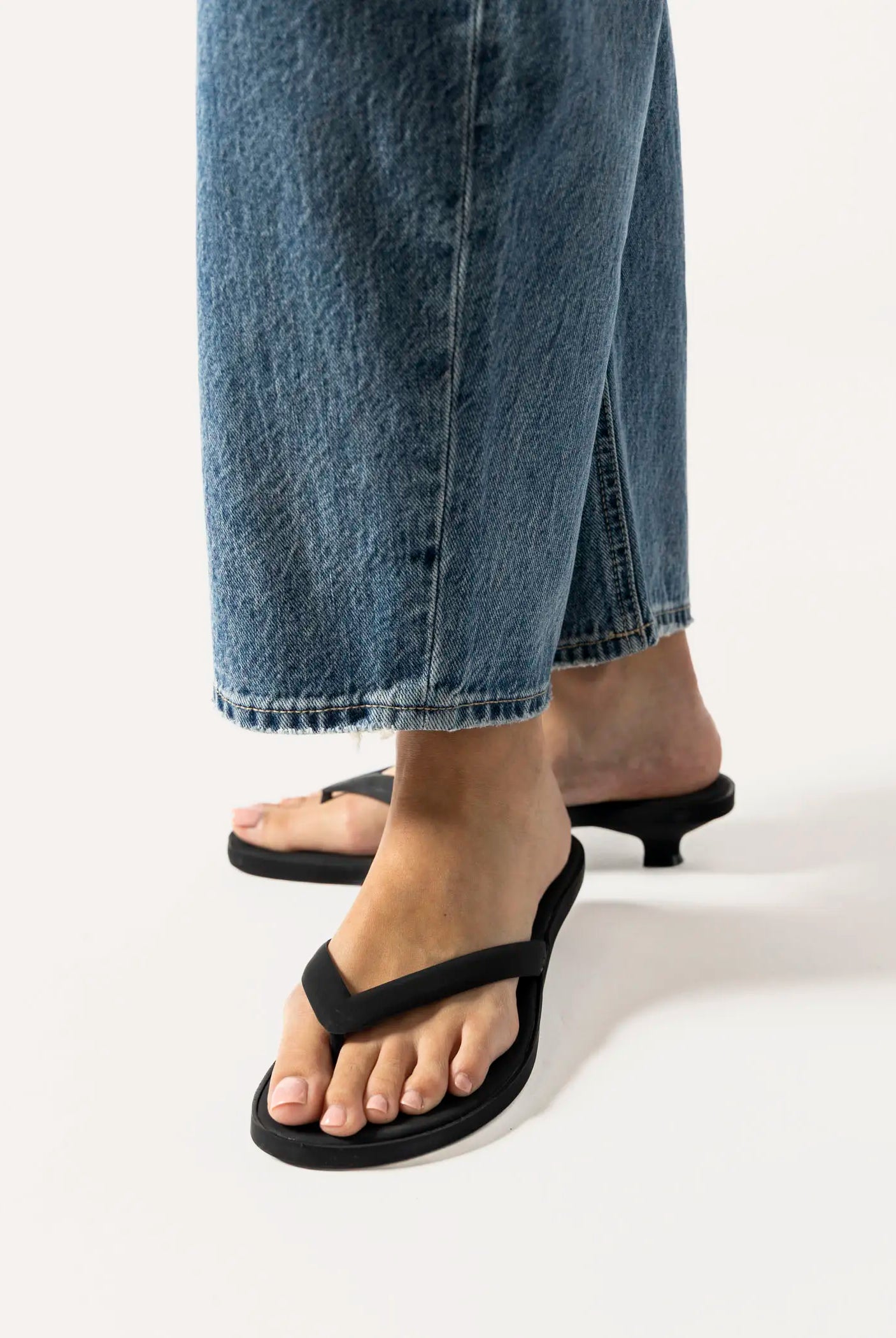 swatch_black lollipop kitten heel sandal heeled sandals