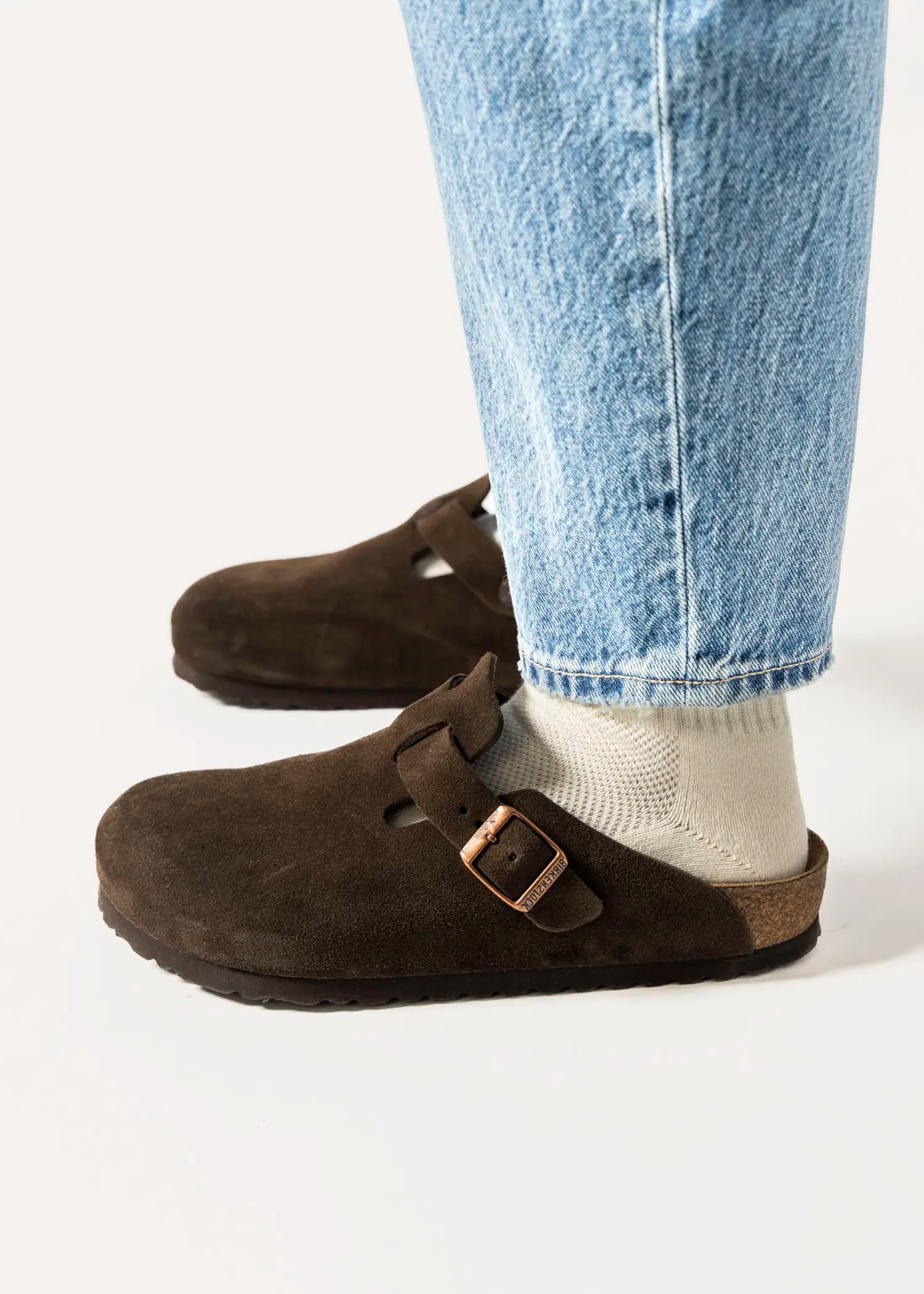 swatch_mocha suede boston clog clogs