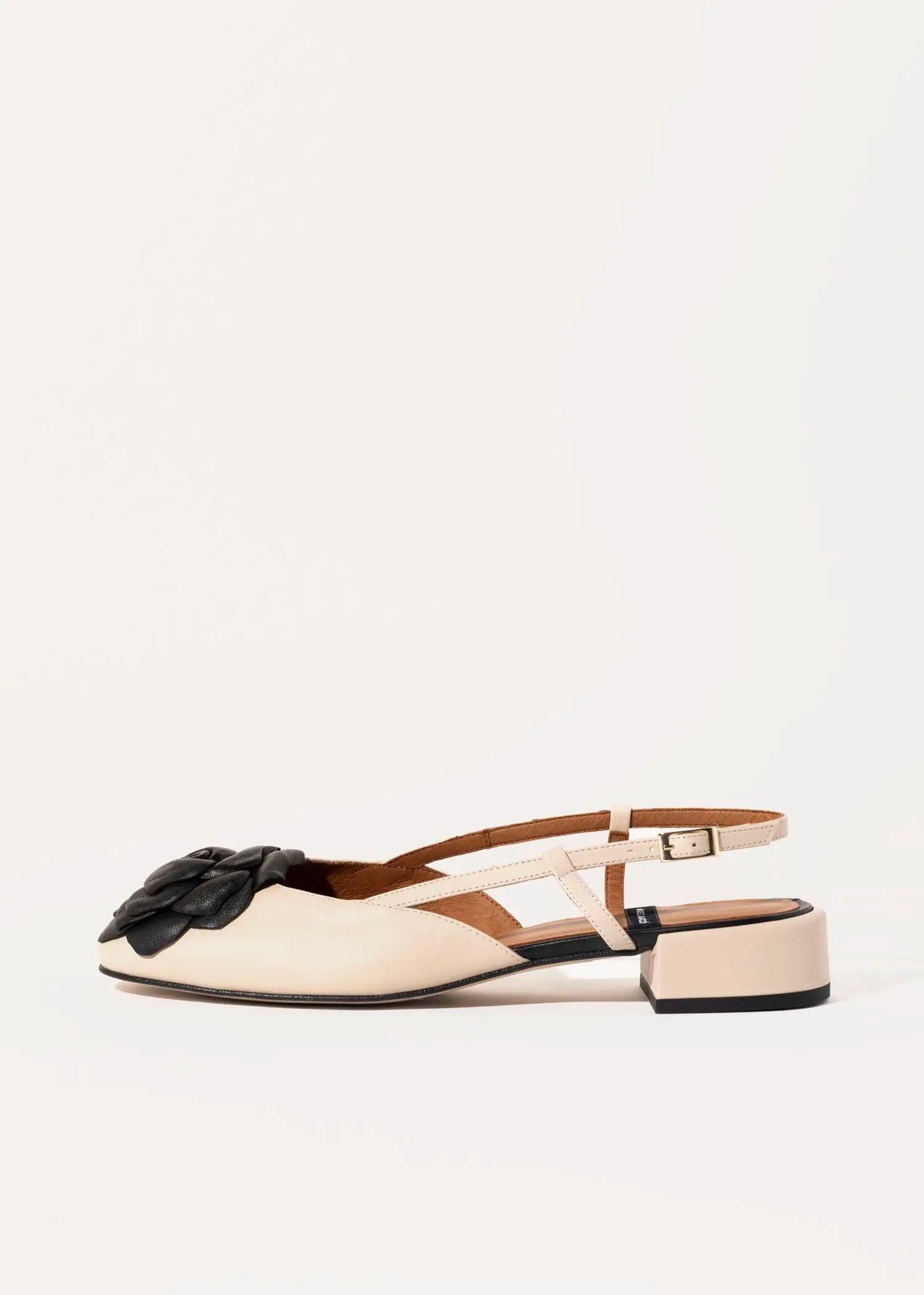 swatch_neutrals florence leather slingback flat shoes