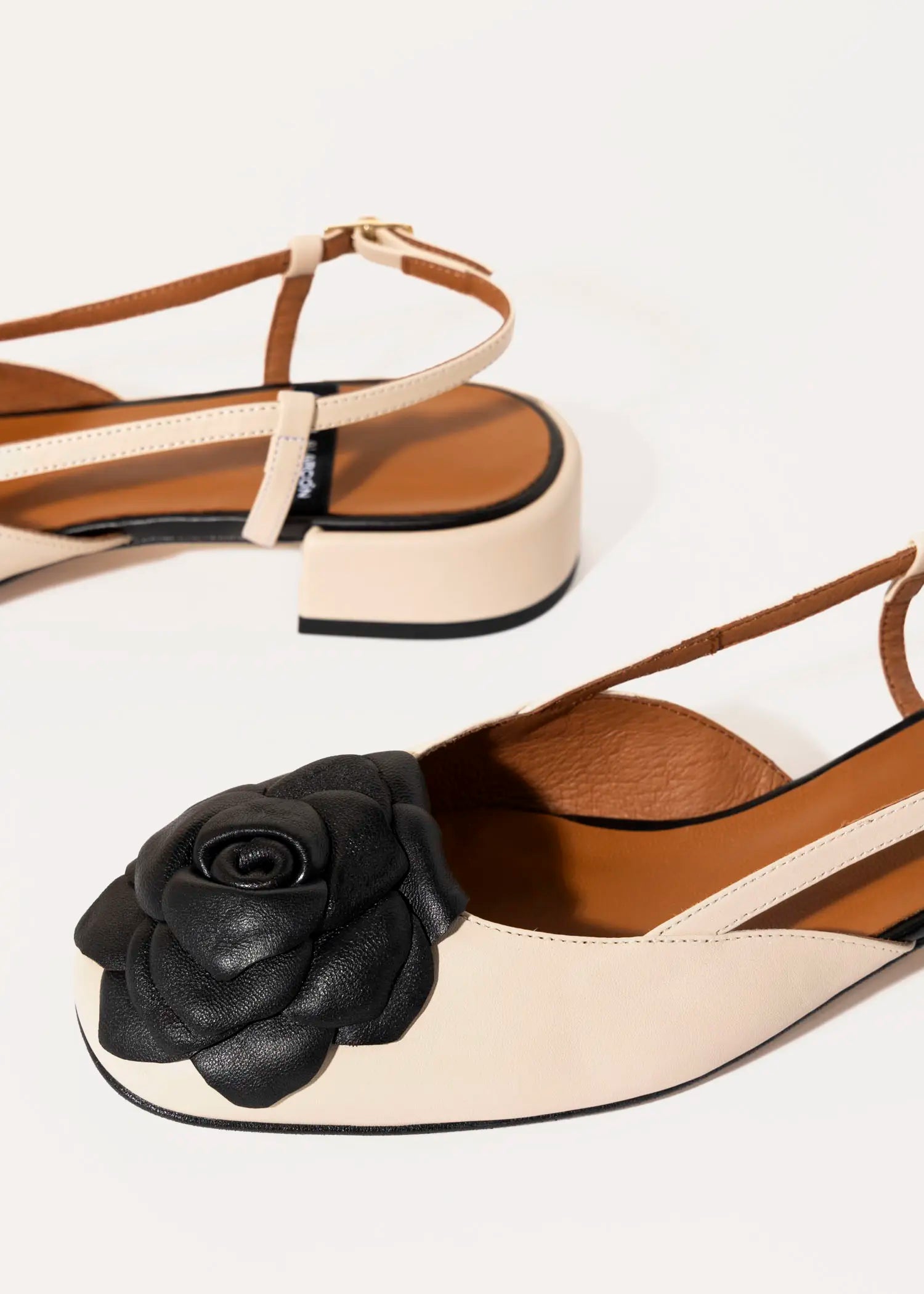 swatch_neutrals florence leather slingback flat shoes