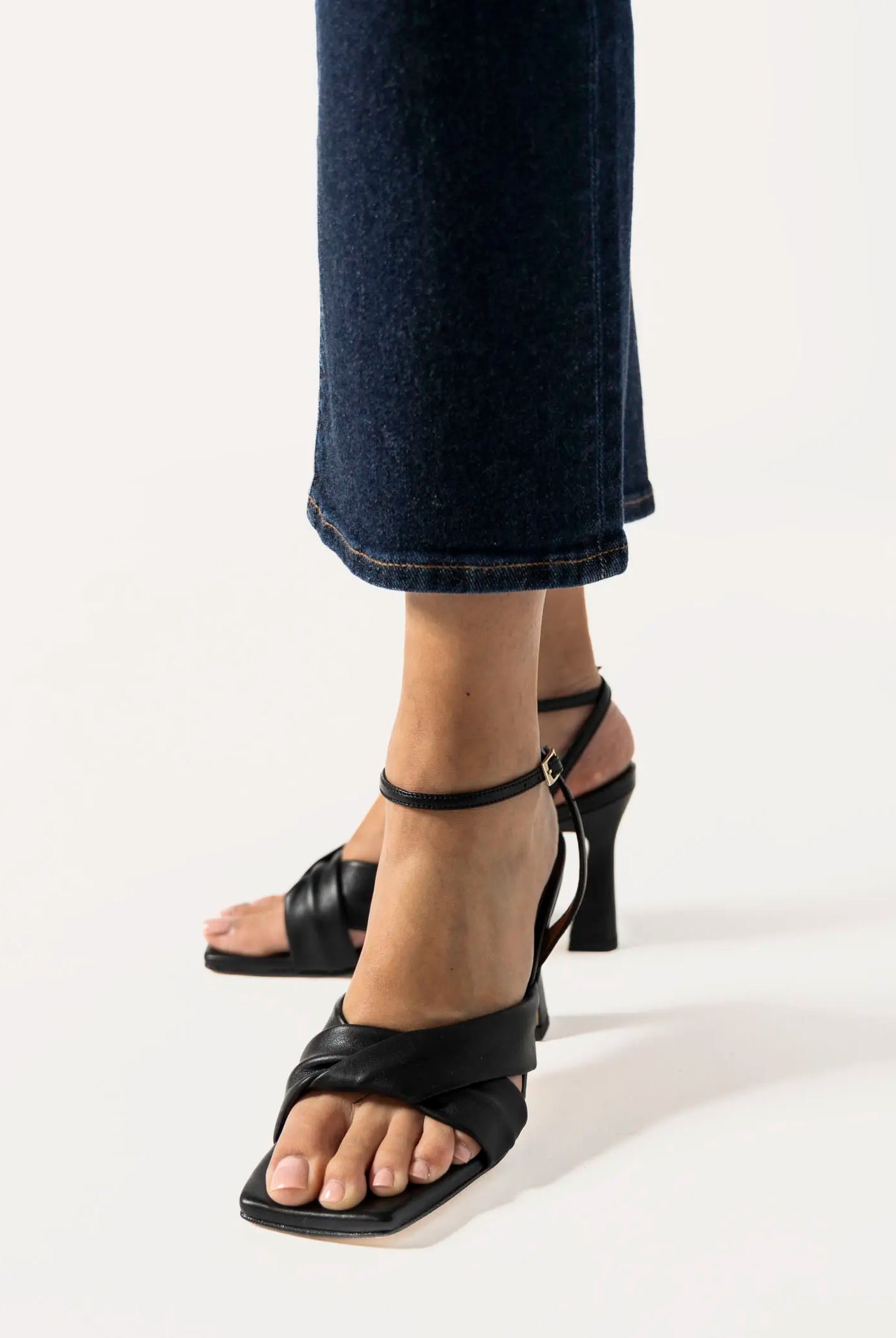 swatch_black leather maelle leather sandal heeled sandals
