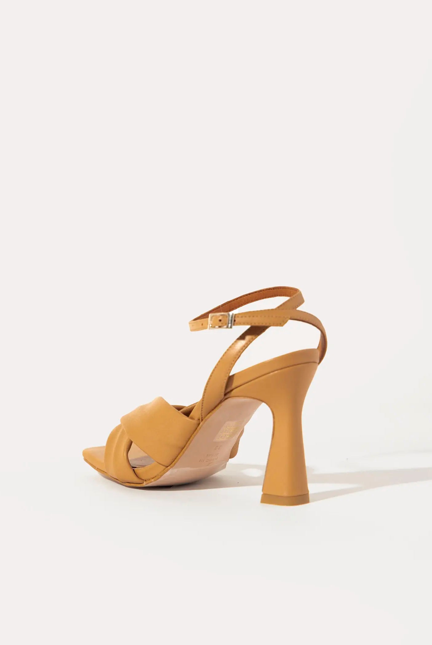 swatch_nude leather maelle leather sandal heeled sandals