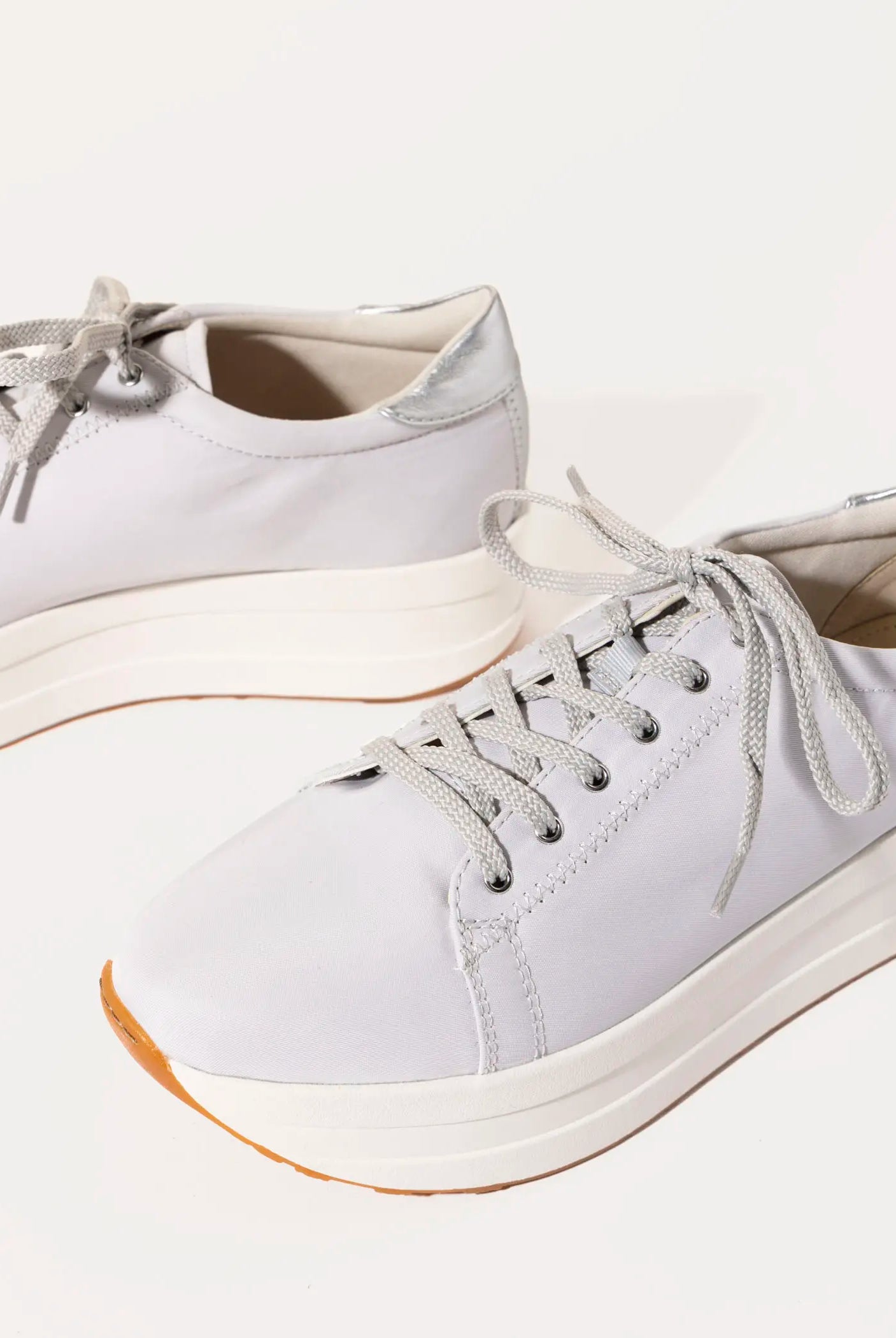 swatch_light grey casey platform sneaker shoes