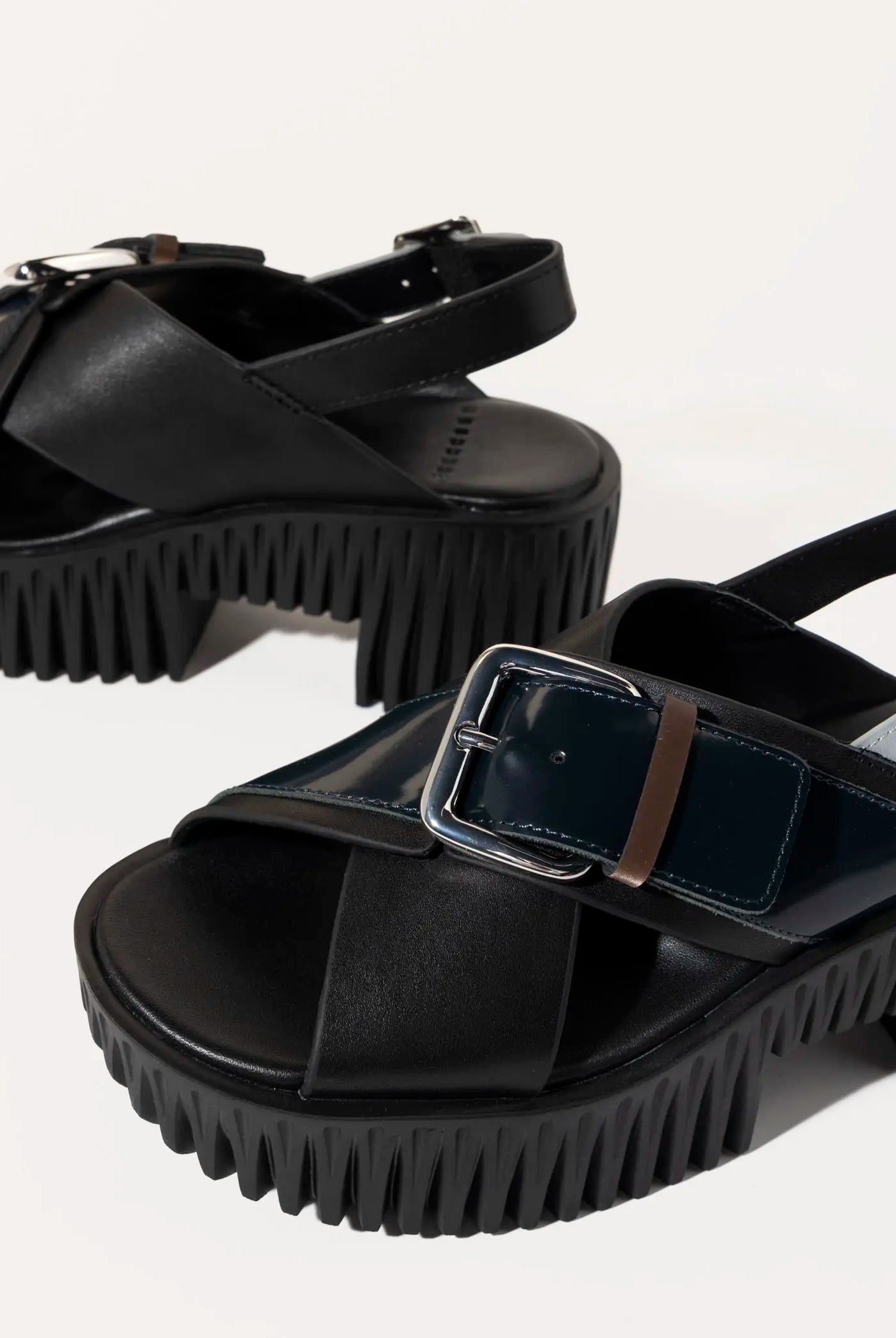 swatch_night plia juno sandal platform sandals