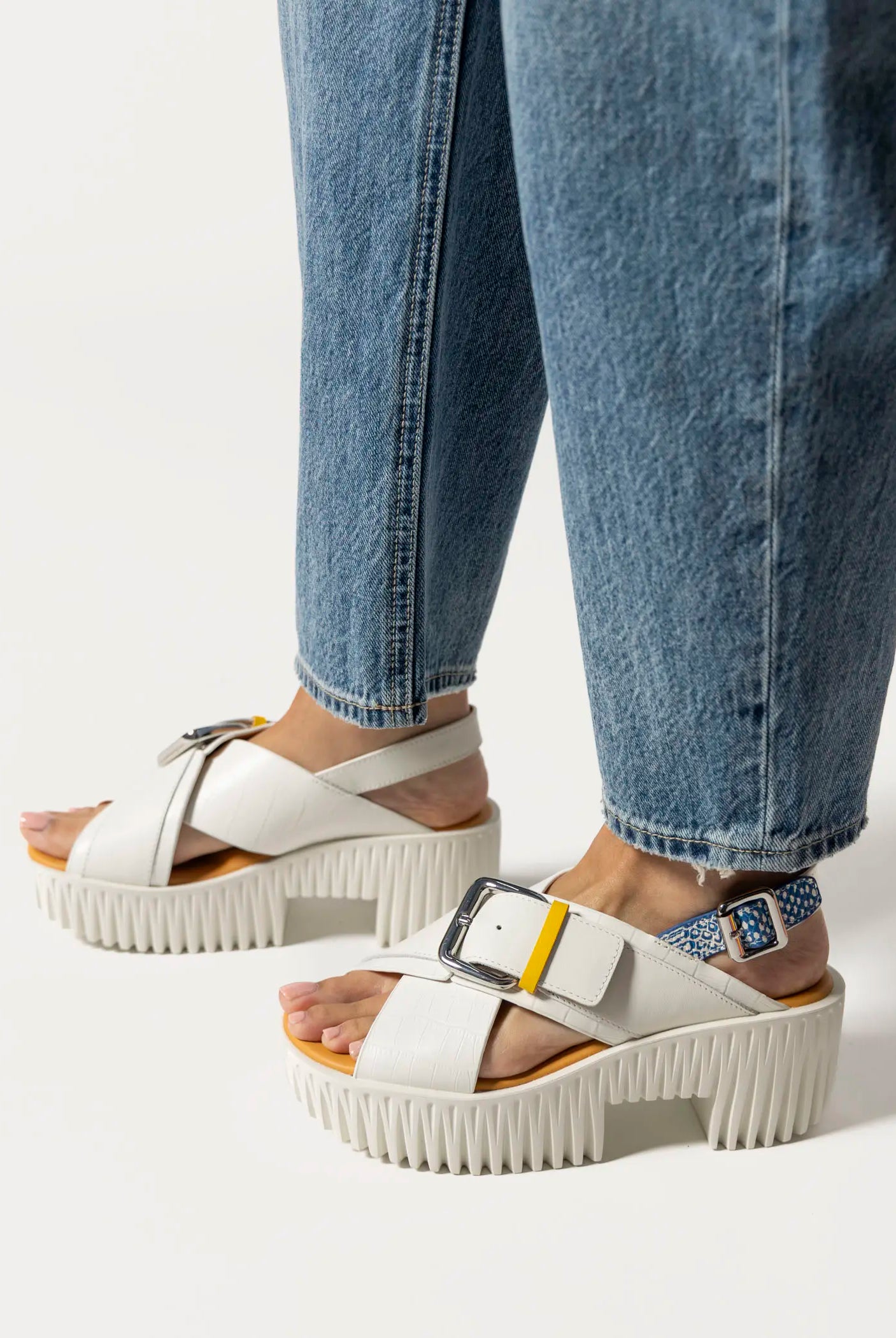 swatch_white mix plia juno sandal platform sandals