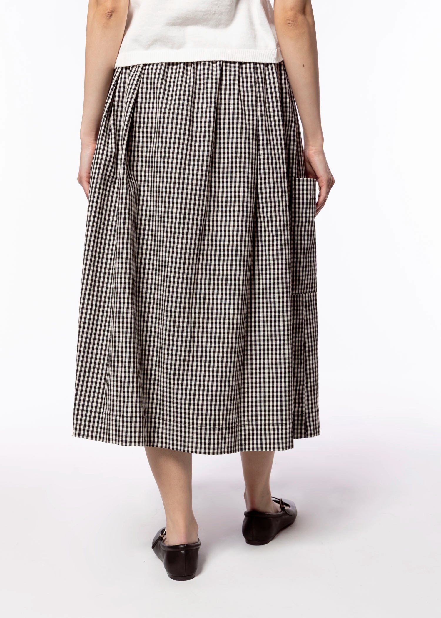 swatch_Black pleated gingham maxi skirt