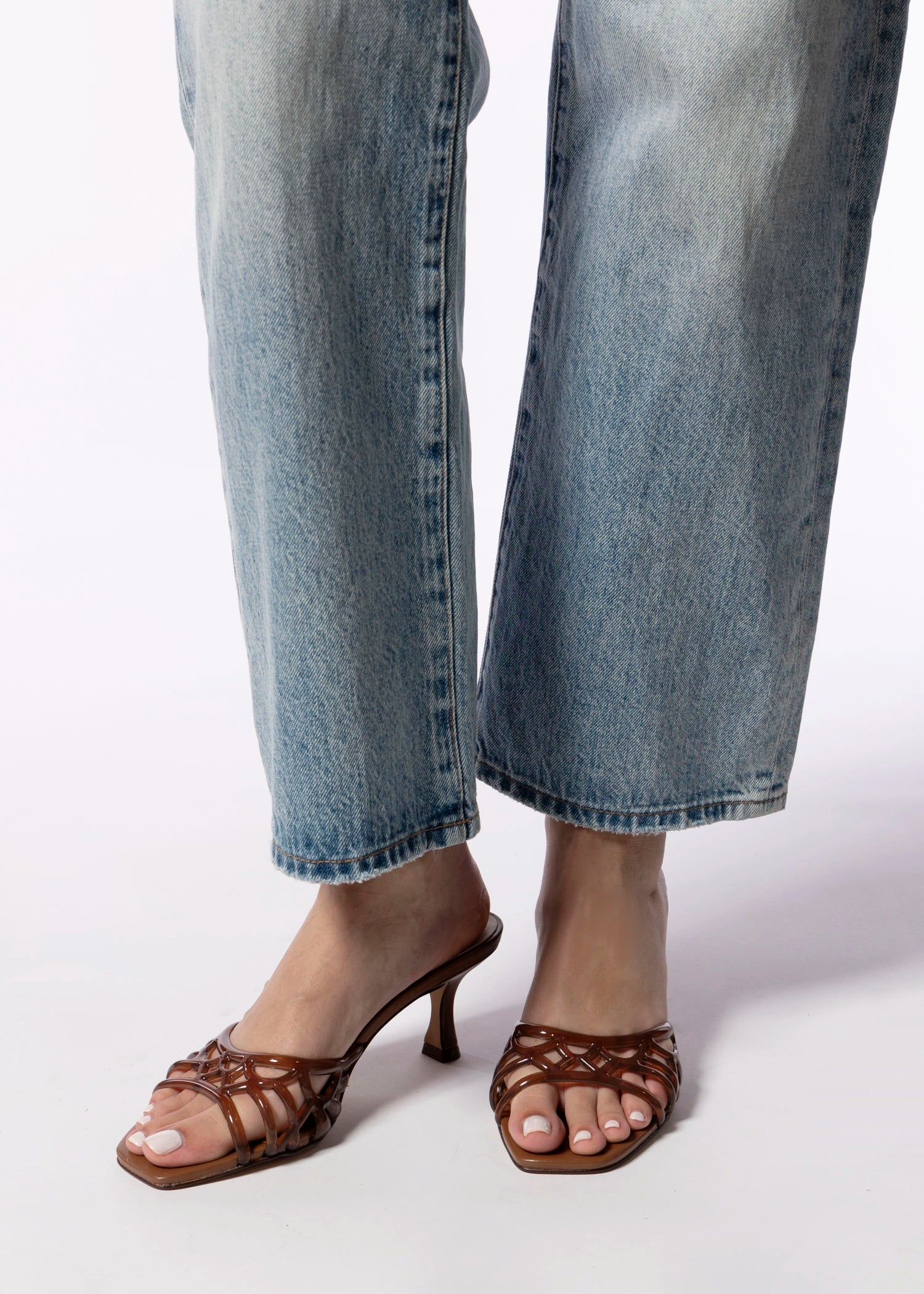 swatch_Whiskey dolce vita galae jelly heeled sandal