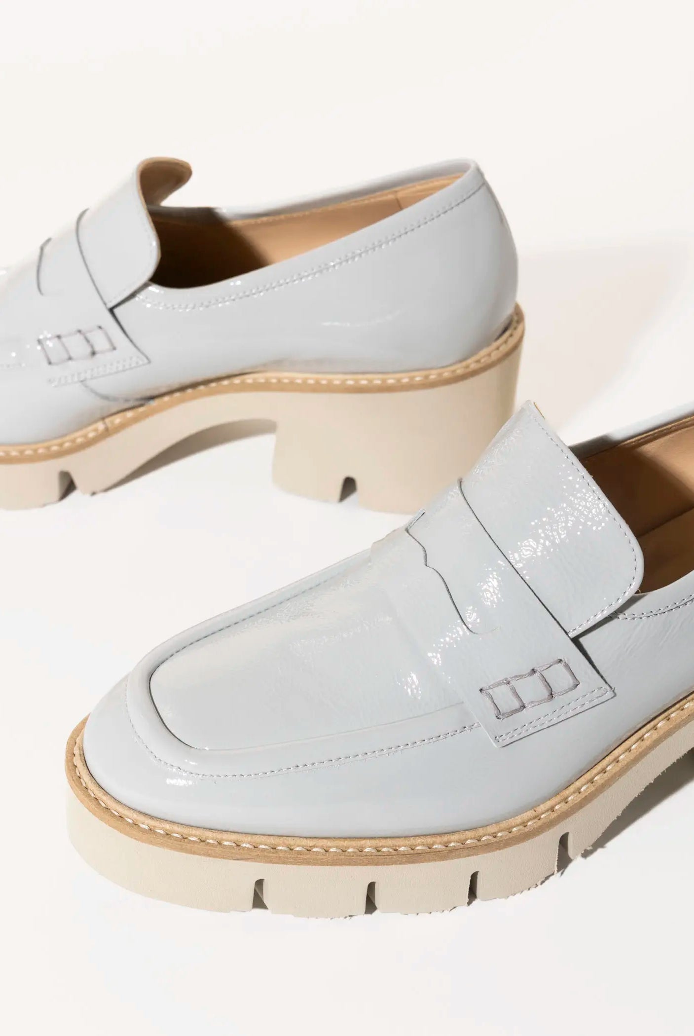 swatch_cloud patent heeled loafer heels