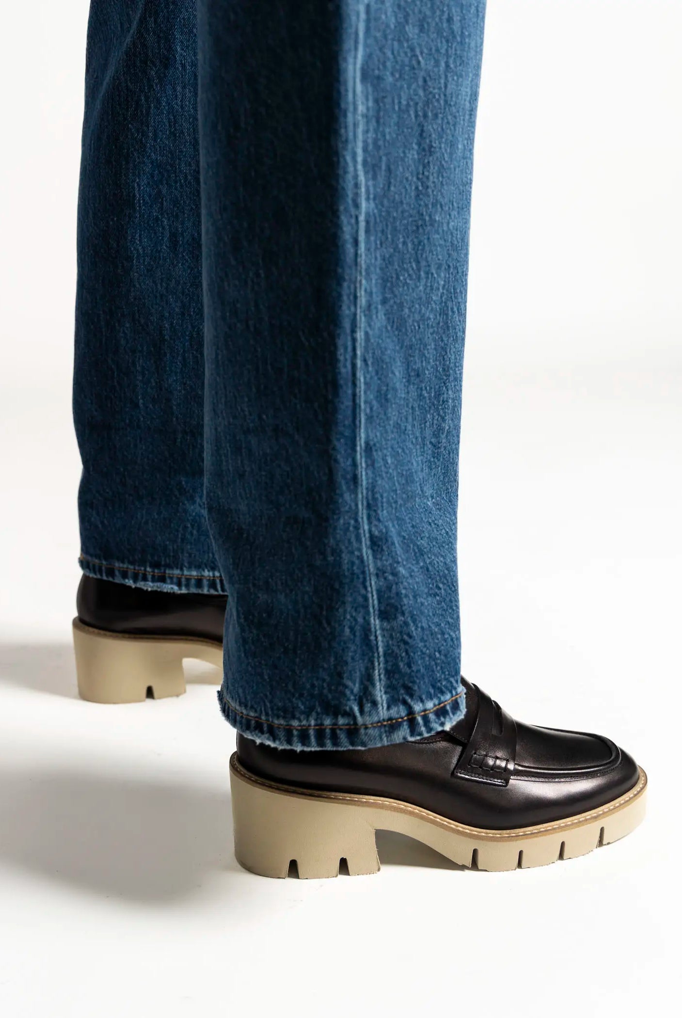 swatch_black leather heeled loafer heels