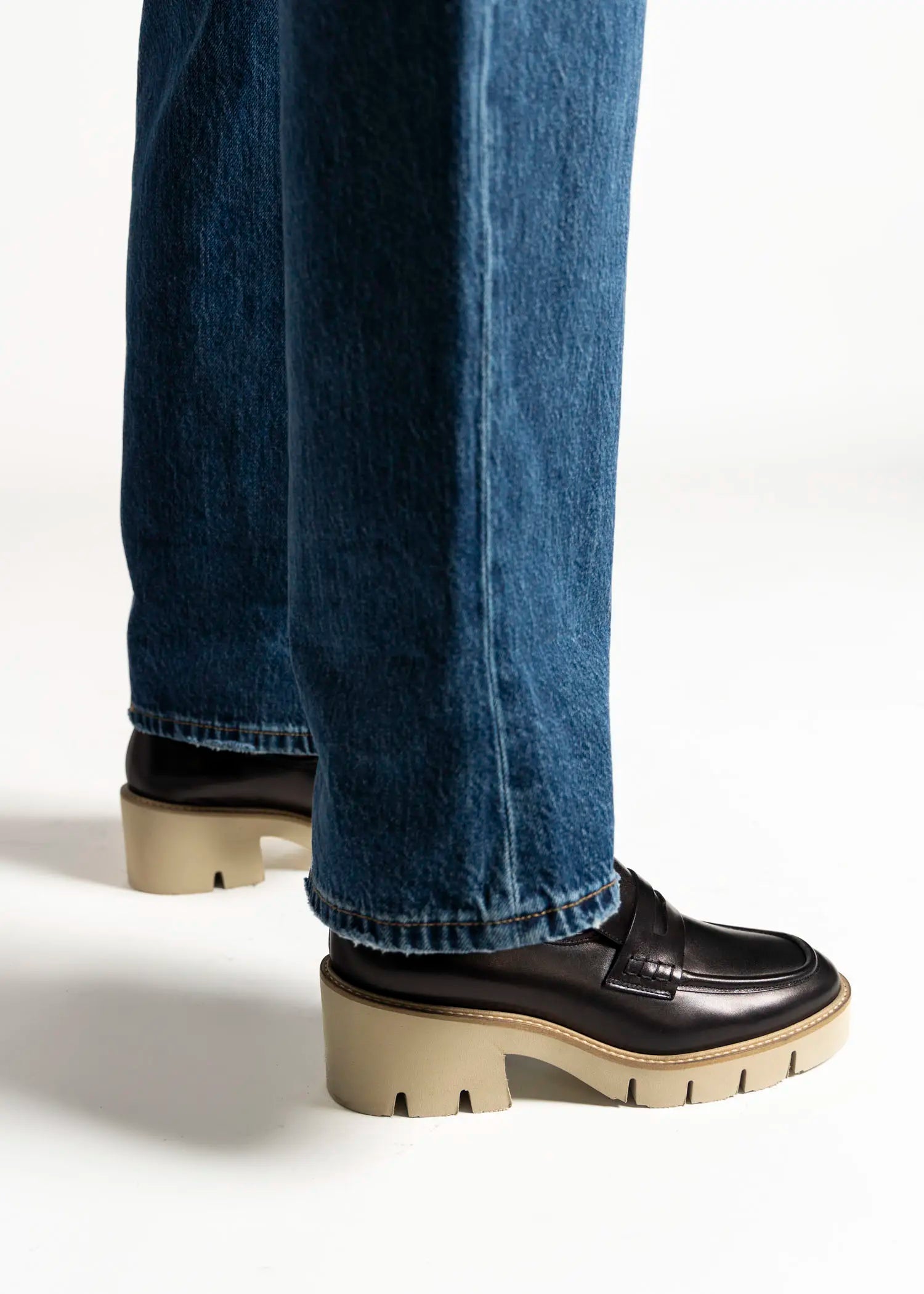 swatch_black leather heeled loafer heels