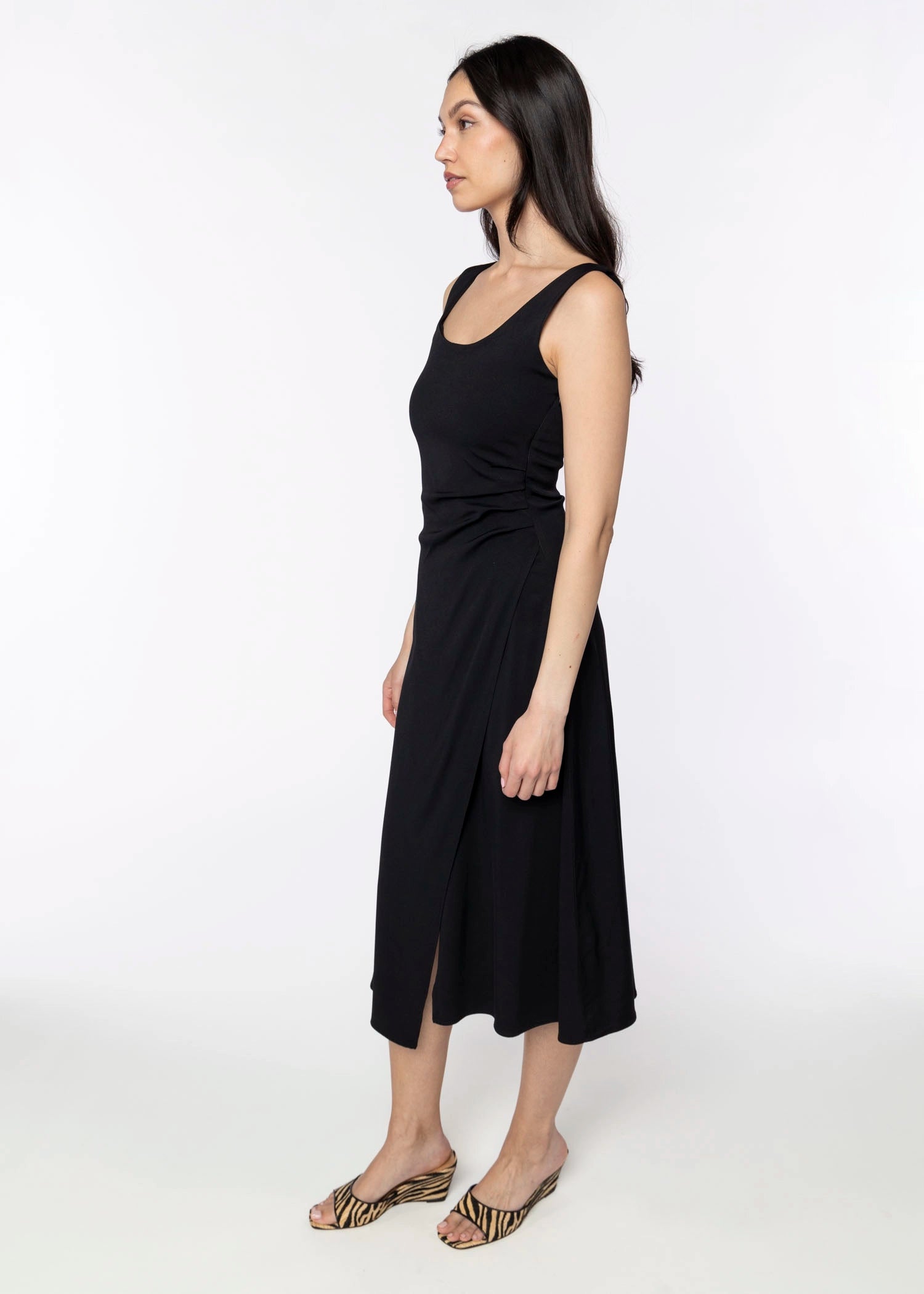 swatch_Black fifteen twenty shari dress