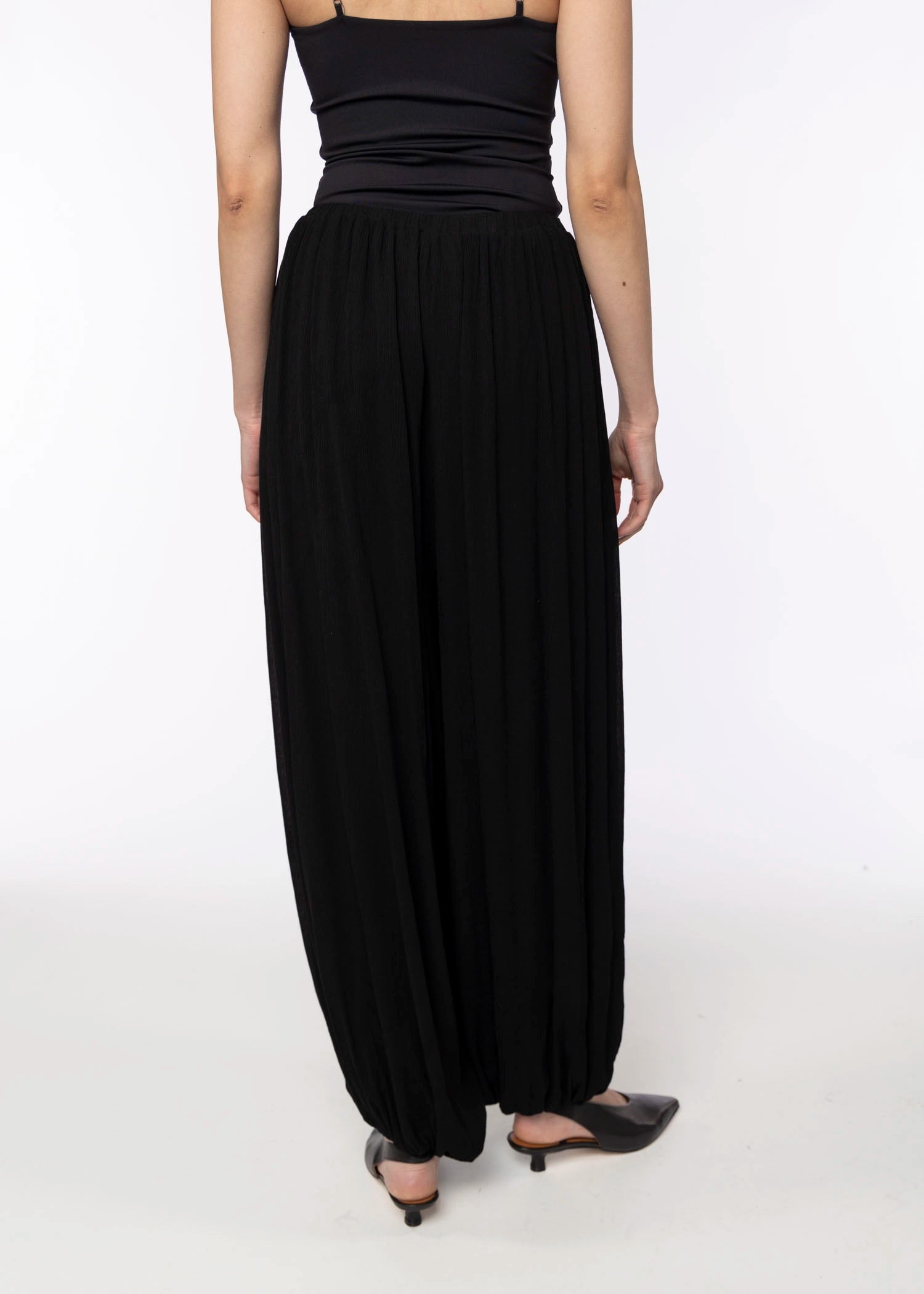 swatch_Black harem pants