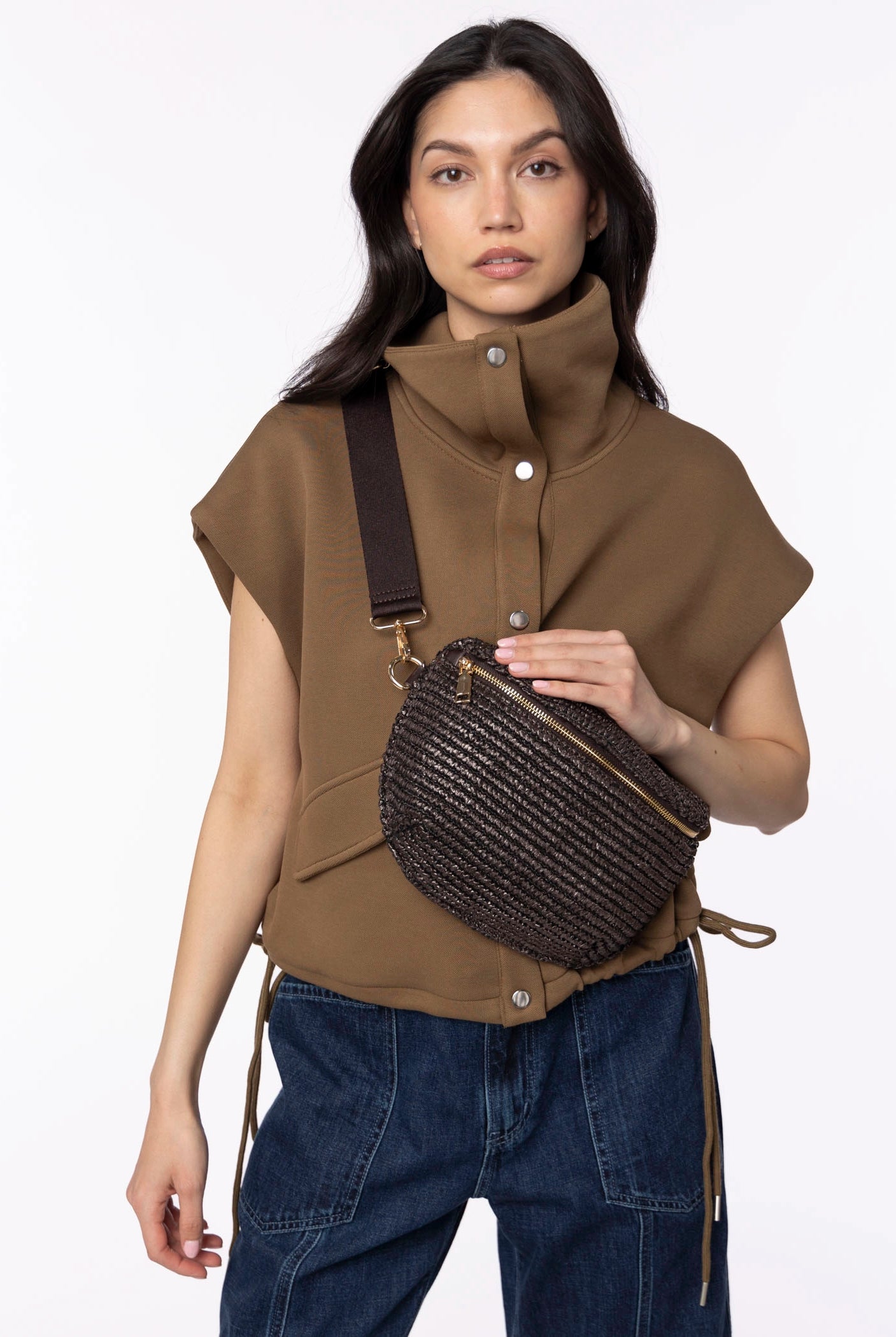 swatch_Chocolate raffia belt bag