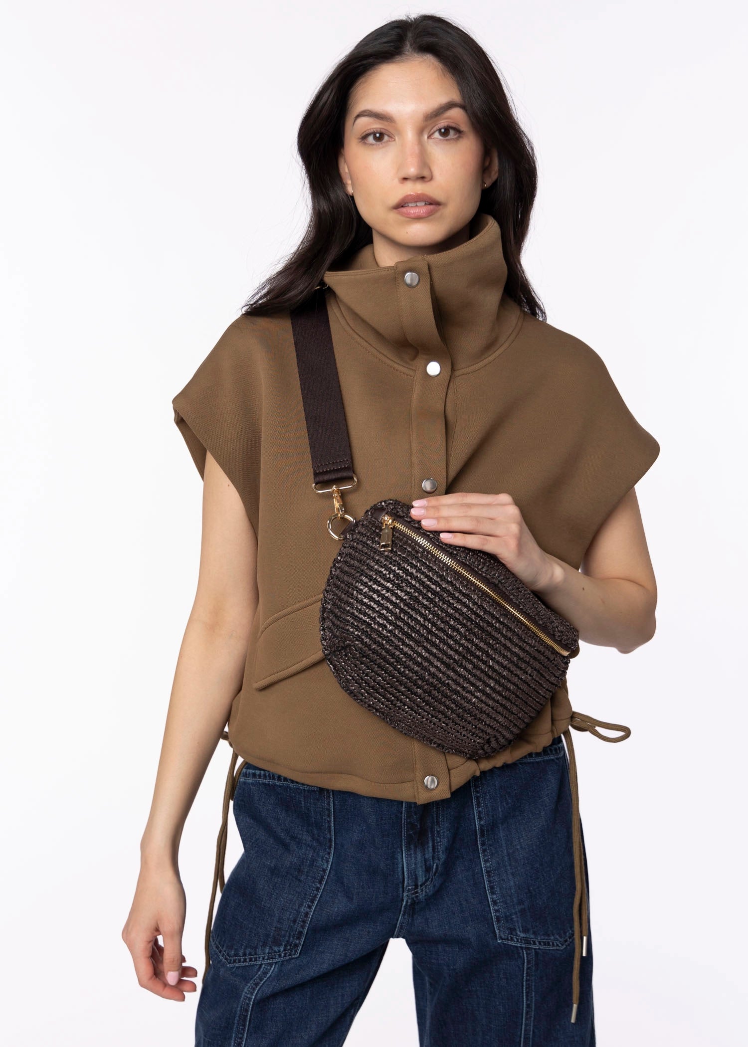 swatch_Chocolate raffia belt bag