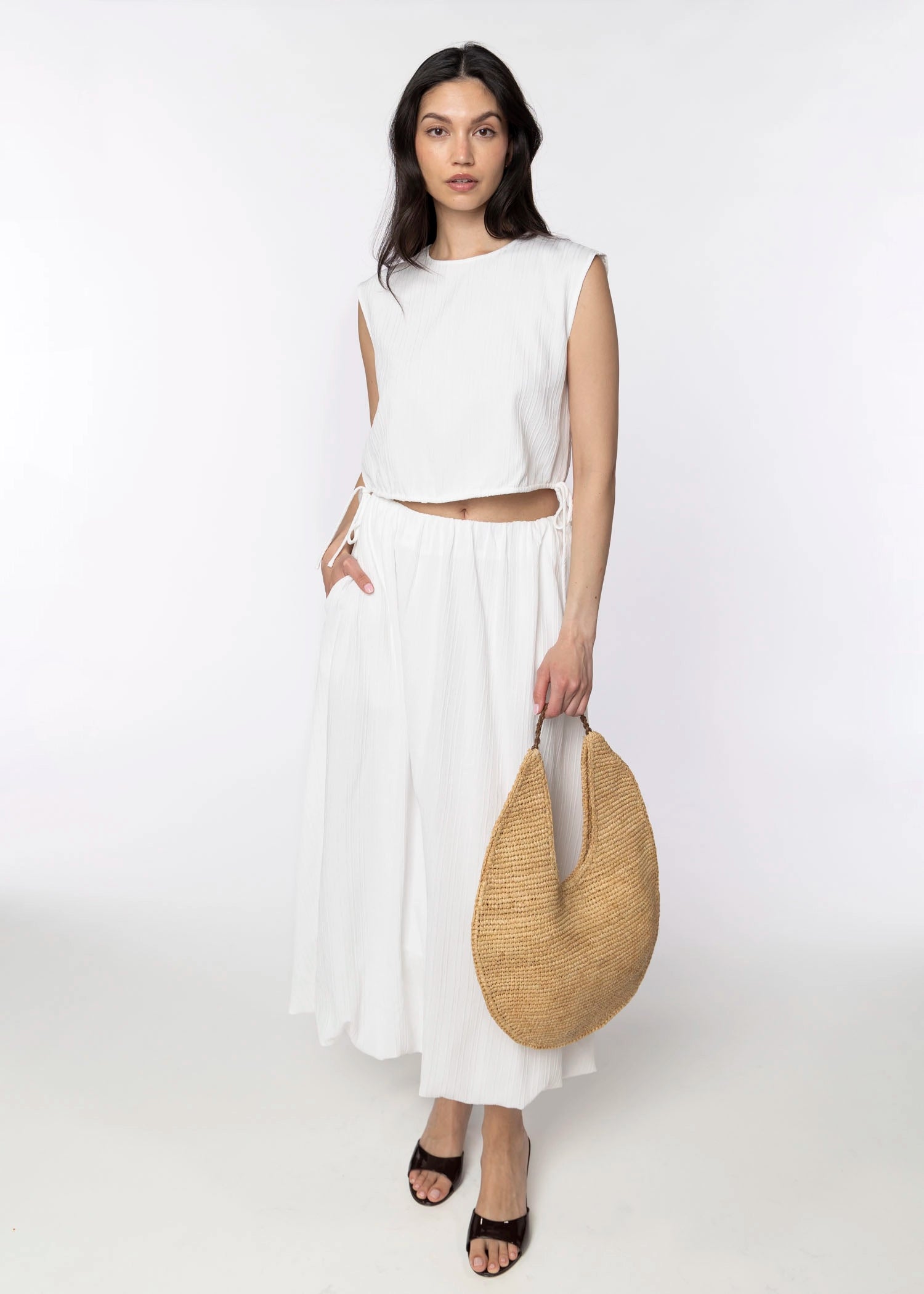 swatch_Natural urban expressions august raffia tote