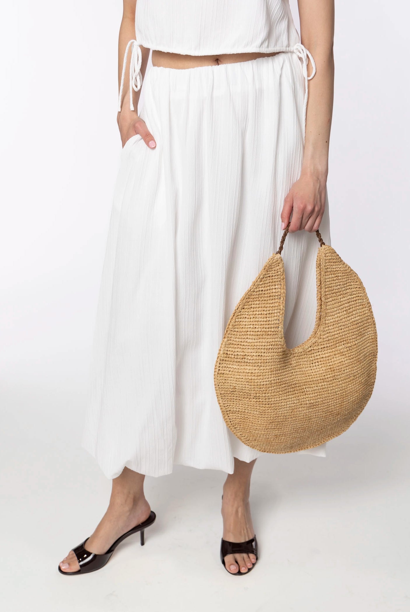 swatch_Natural urban expressions august raffia tote