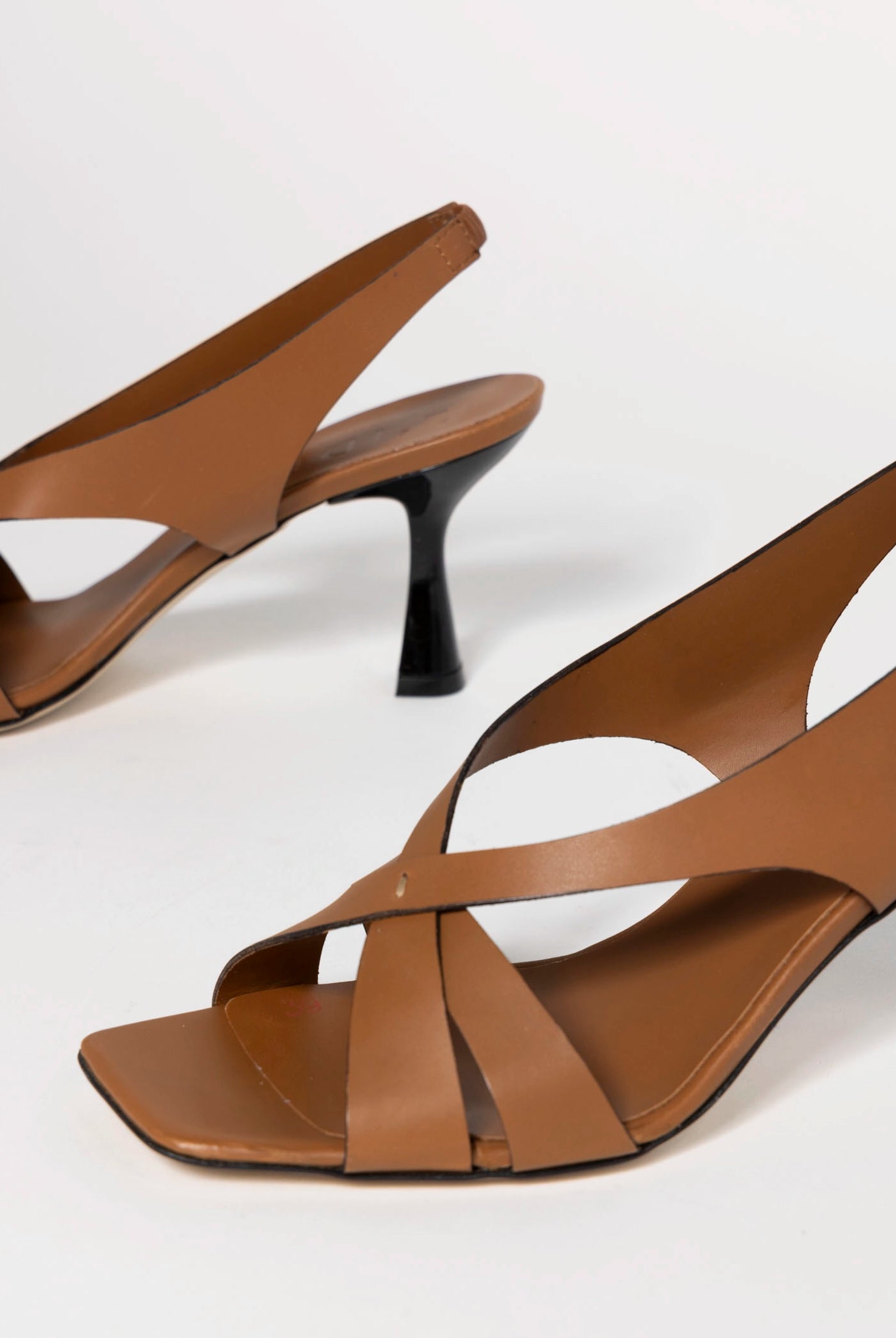 swatch_Cuoio Leather dress sandal