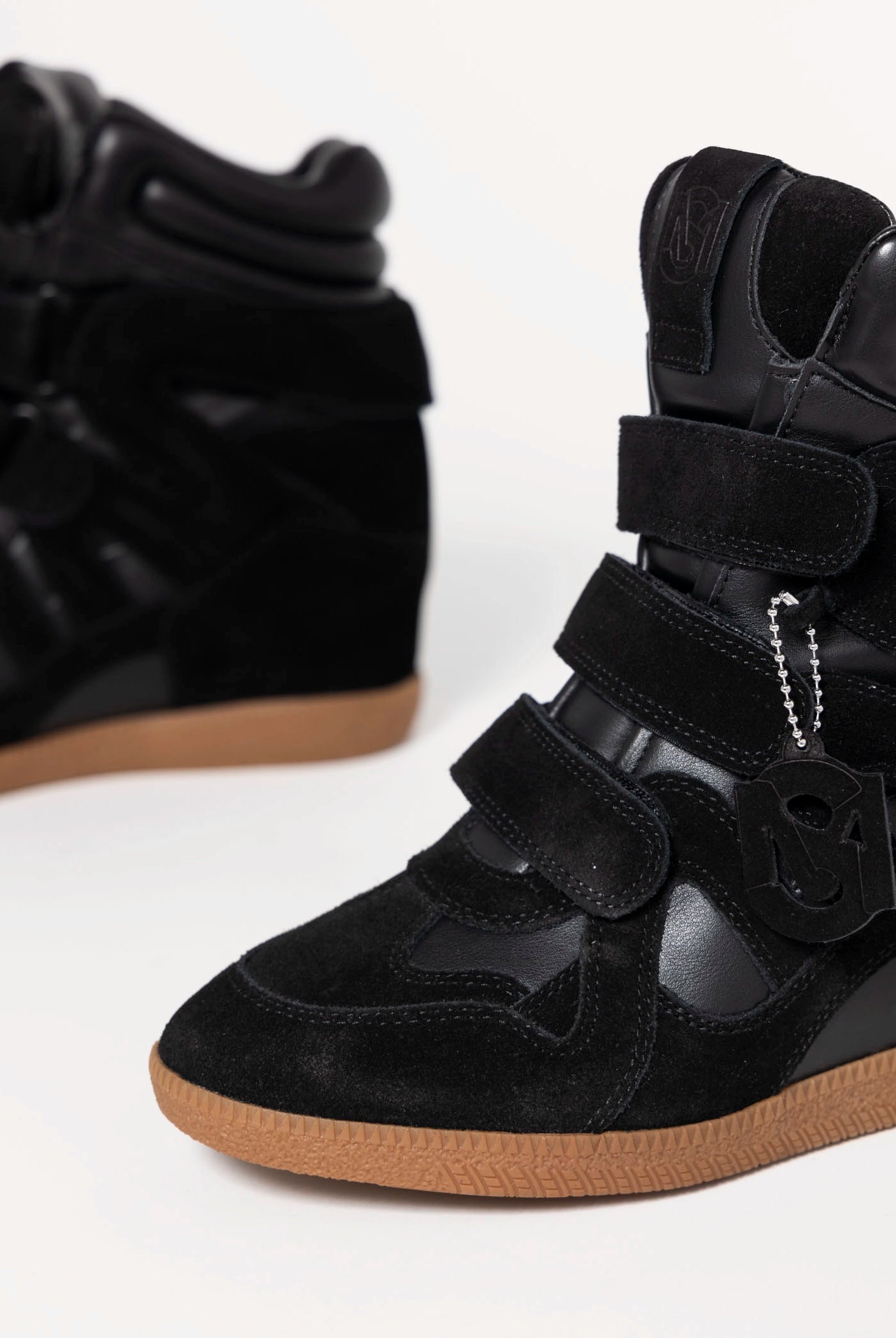 swatch_Black Suede mavis sneaker
