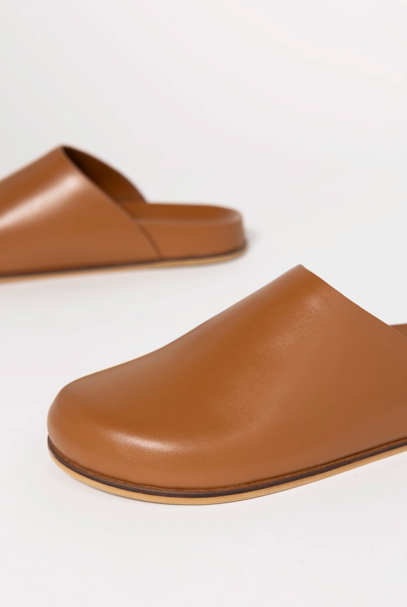 swatch_Camel intentionally blank agatha leather clog