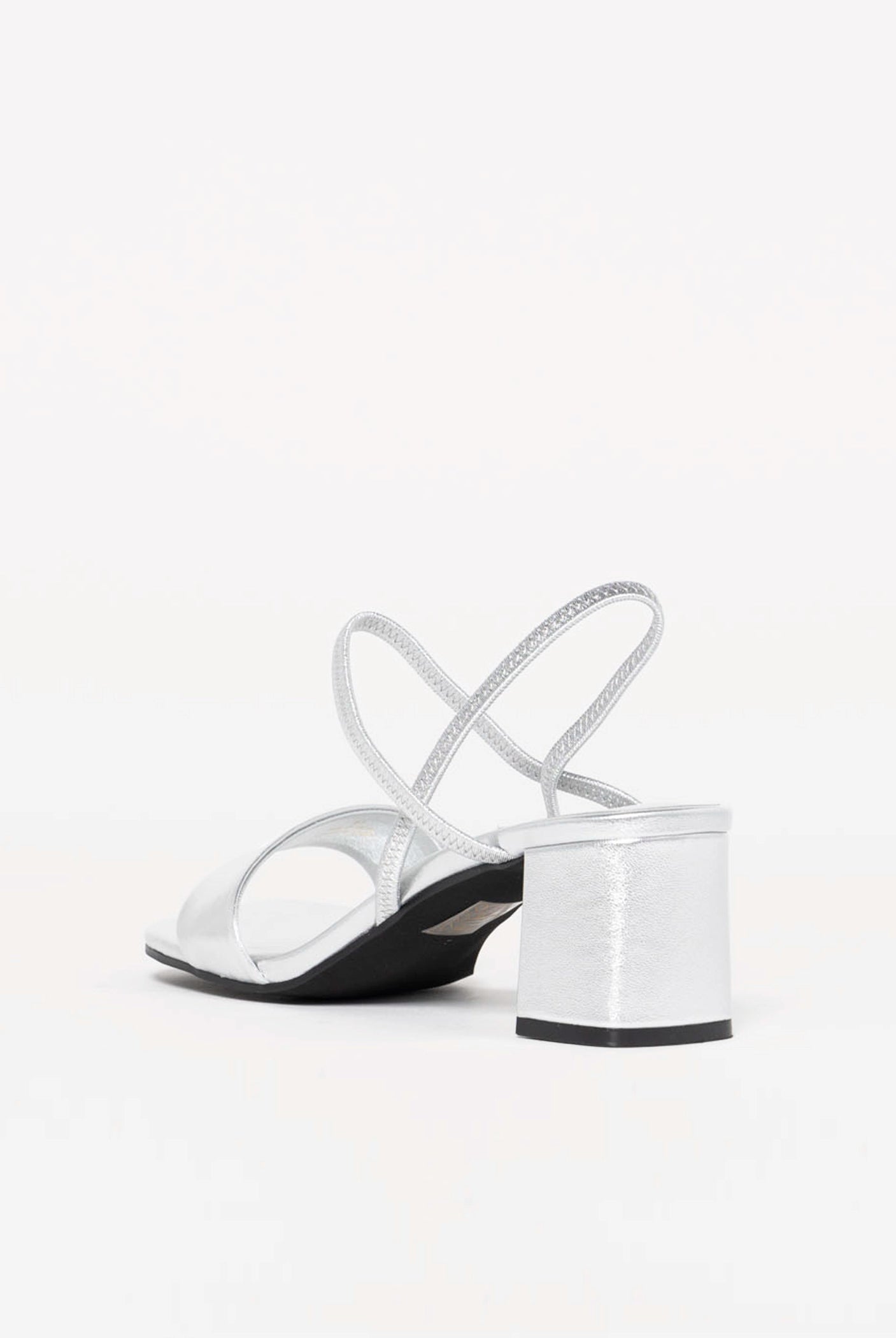 swatch_Silver Leather jeffrey campbell adapt sandal