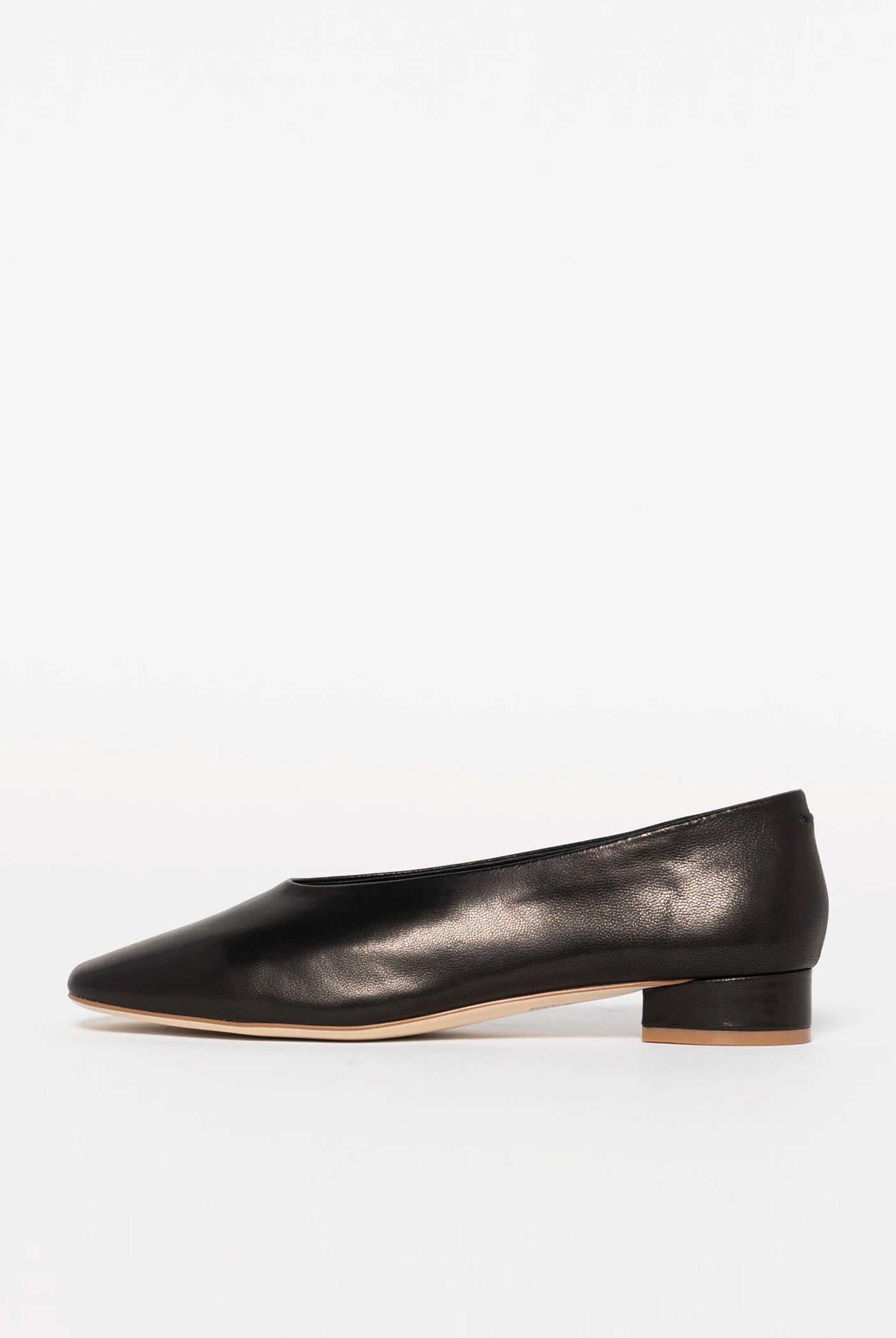 swatch_Black Leather jeffrey campbell trustee leather pump